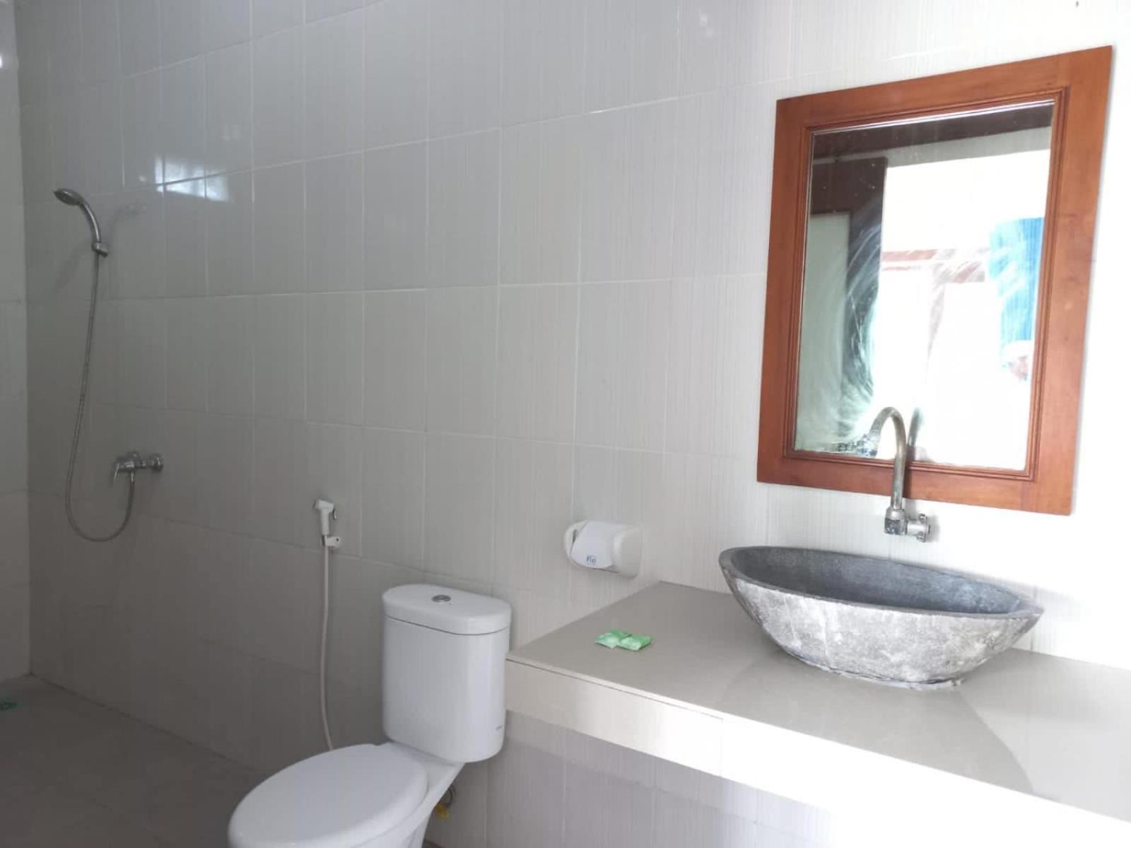 Standard Twin Room with Garden View photo 3
