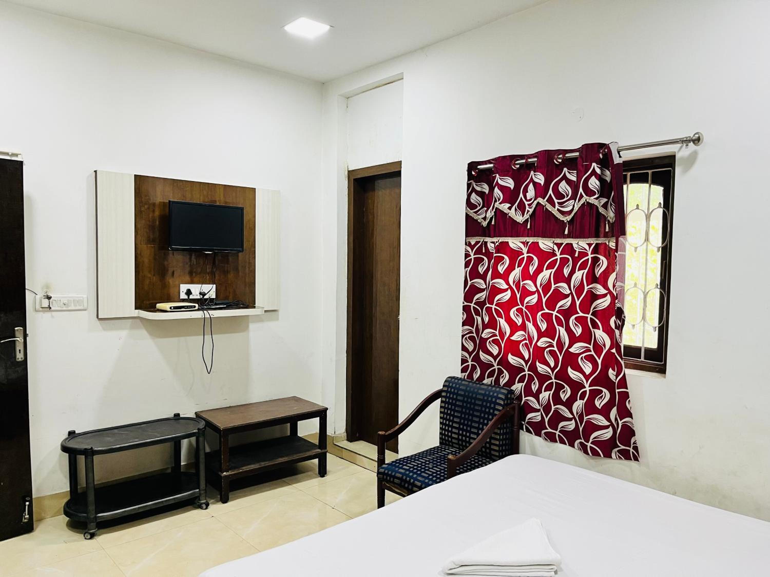 Deluxe Double Room - Photo 20