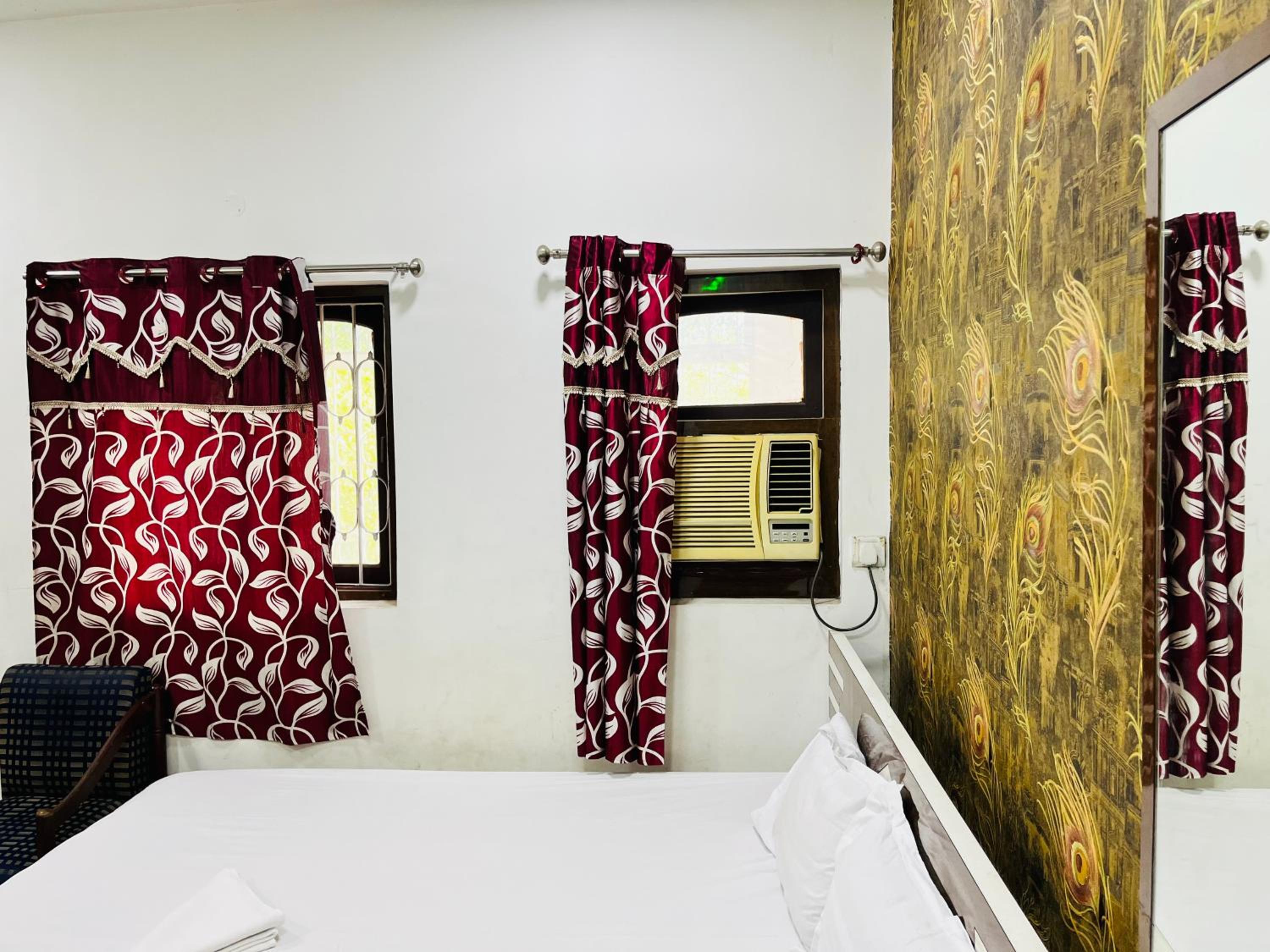 Deluxe Double Room - Photo 24