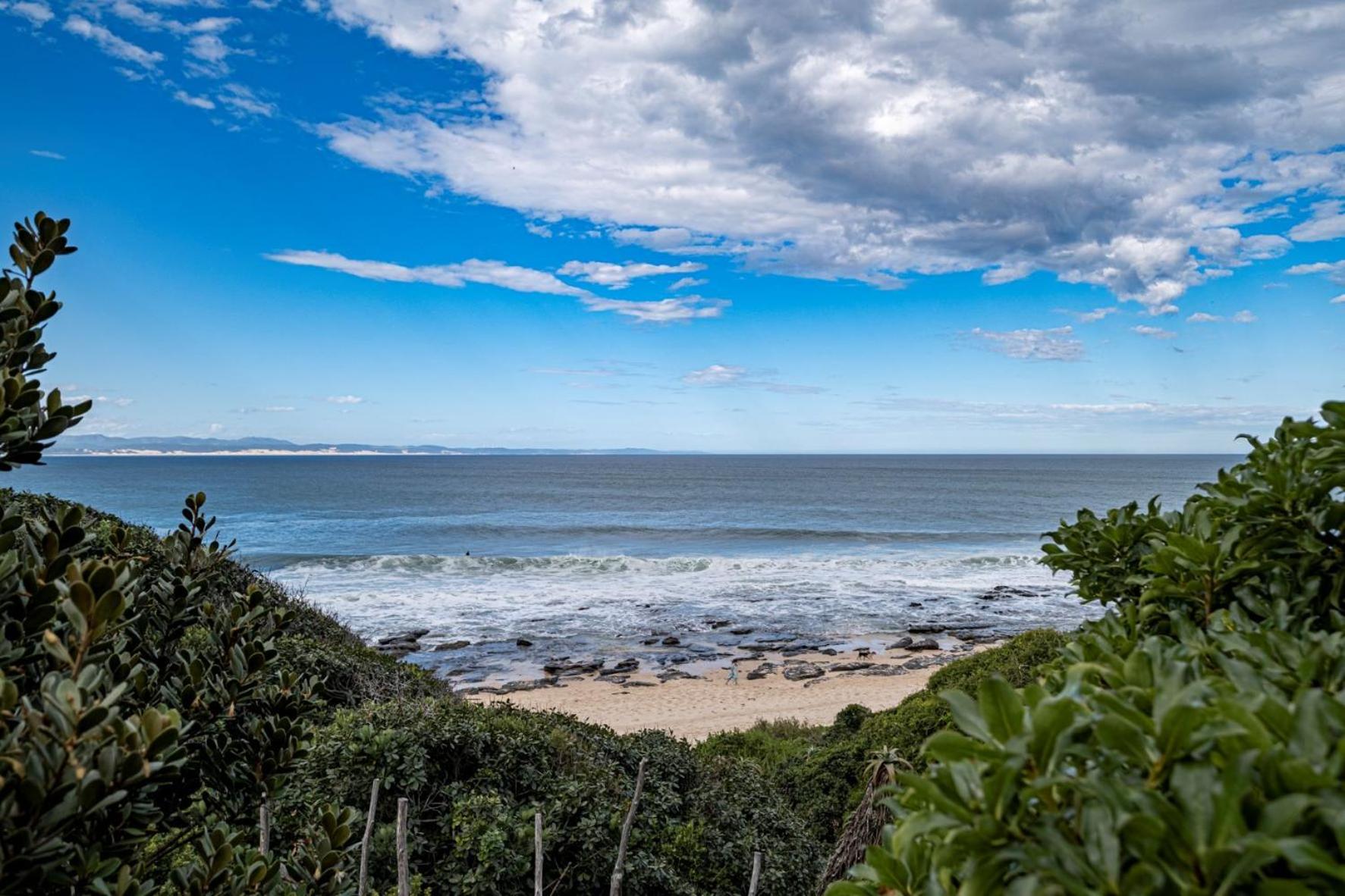 Deluxe Double Room with Sea View - Photo 2