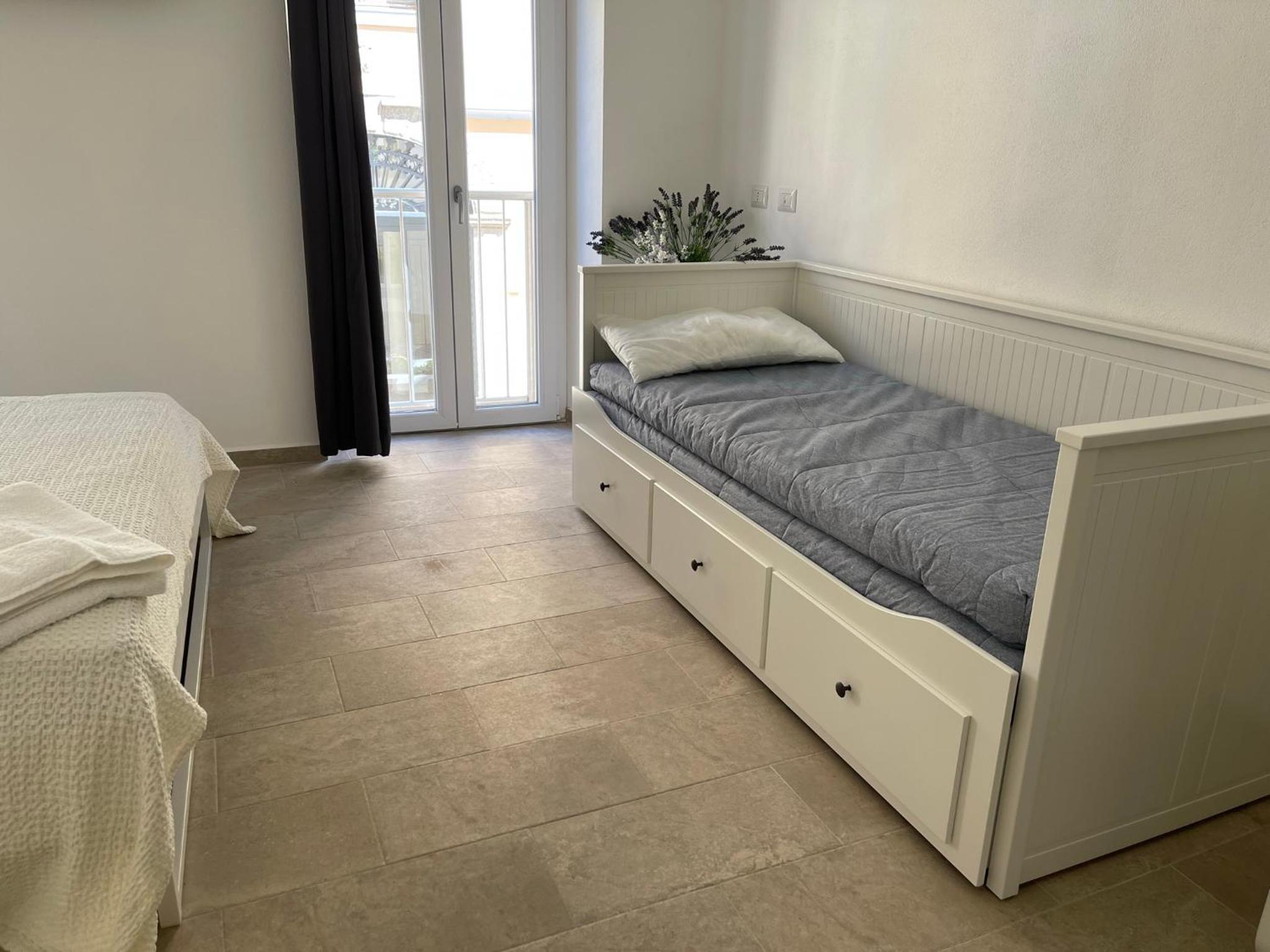 Economy Double Room - Photo 6