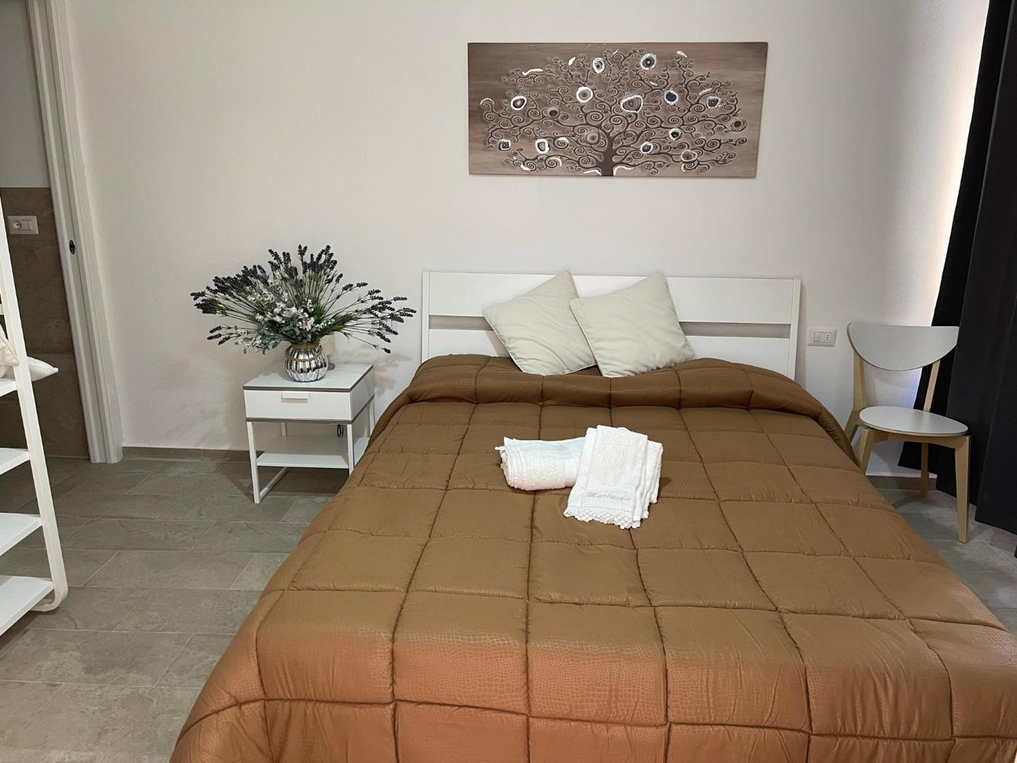 Triple Room with Private Bathroom - Photo 4