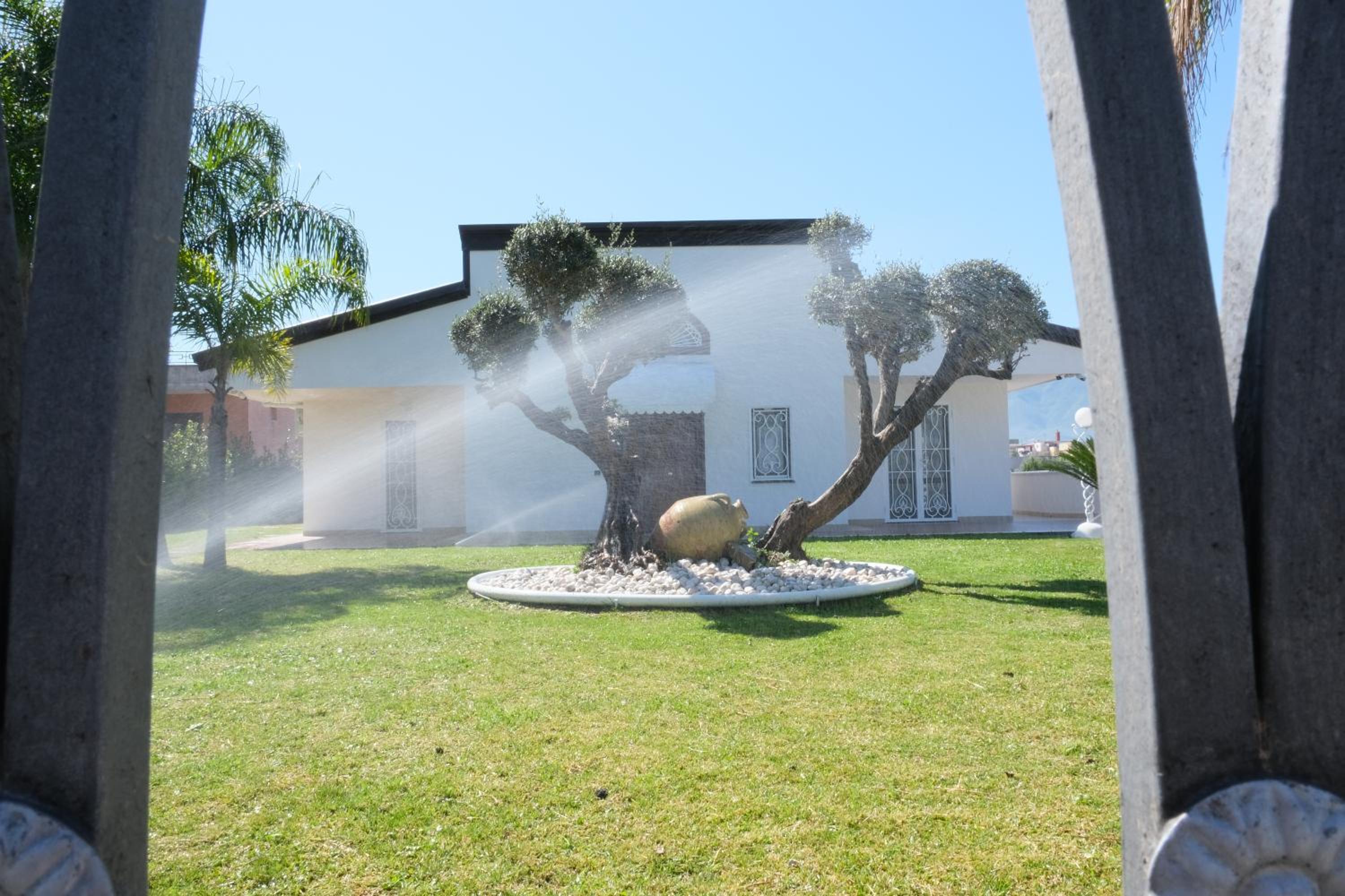 Three-Bedroom House photo 2