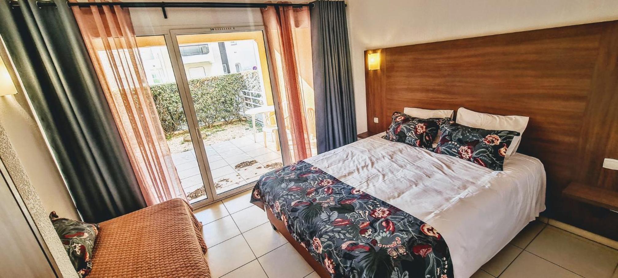 Large Superior Double Room with Terrace - Photo 4