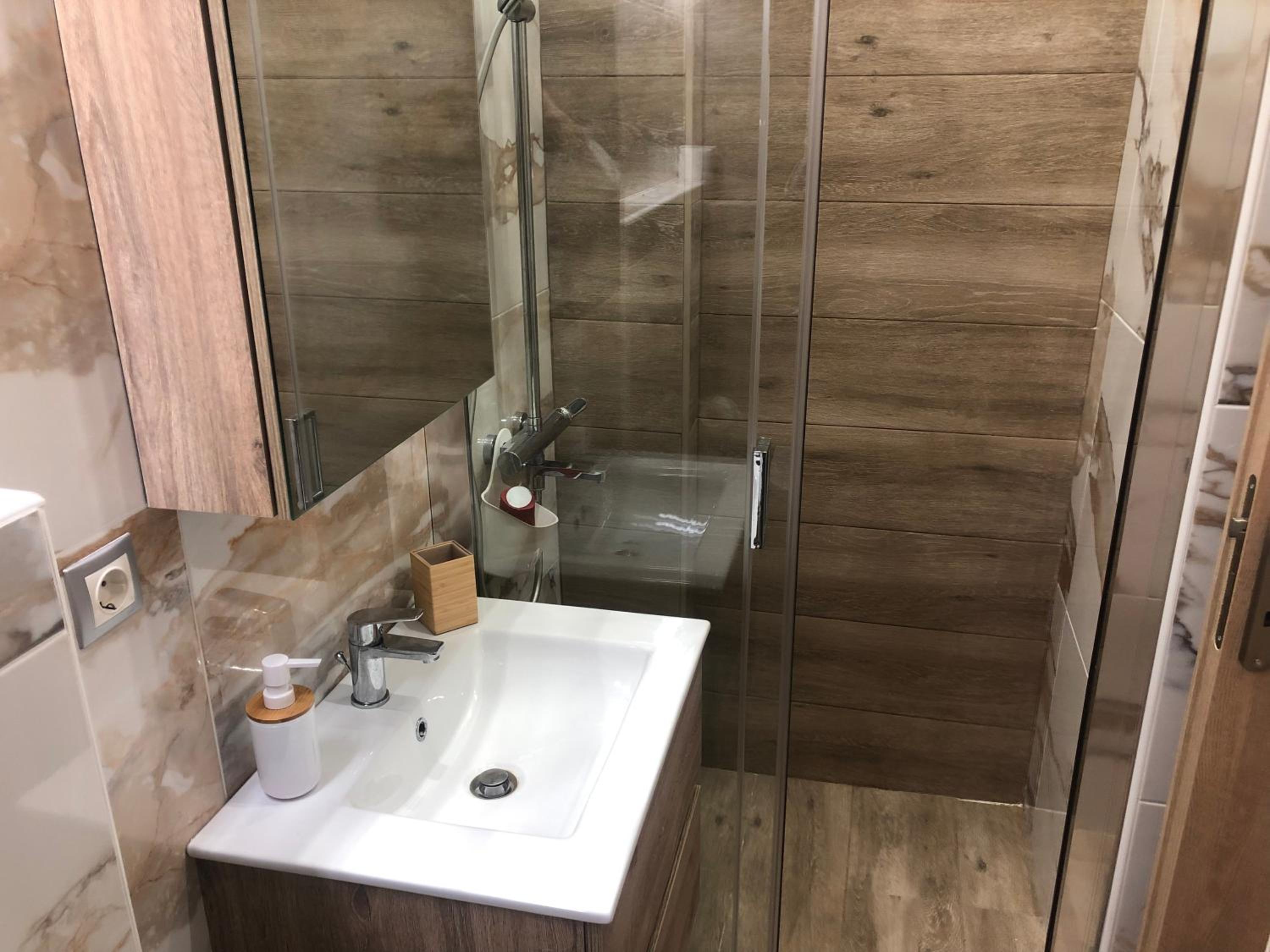 Deluxe Apartment - Photo 17