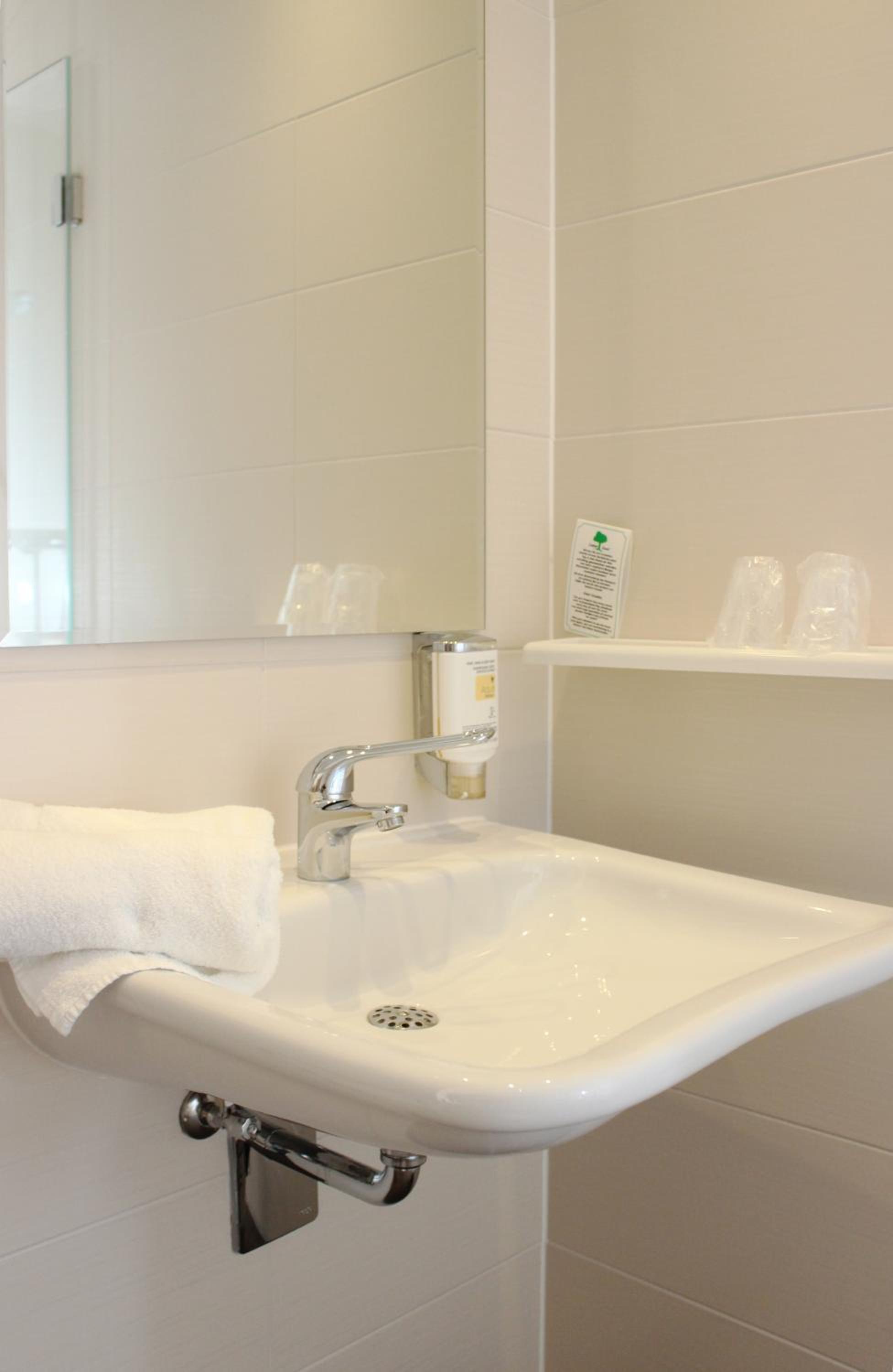 Single Room photo 3