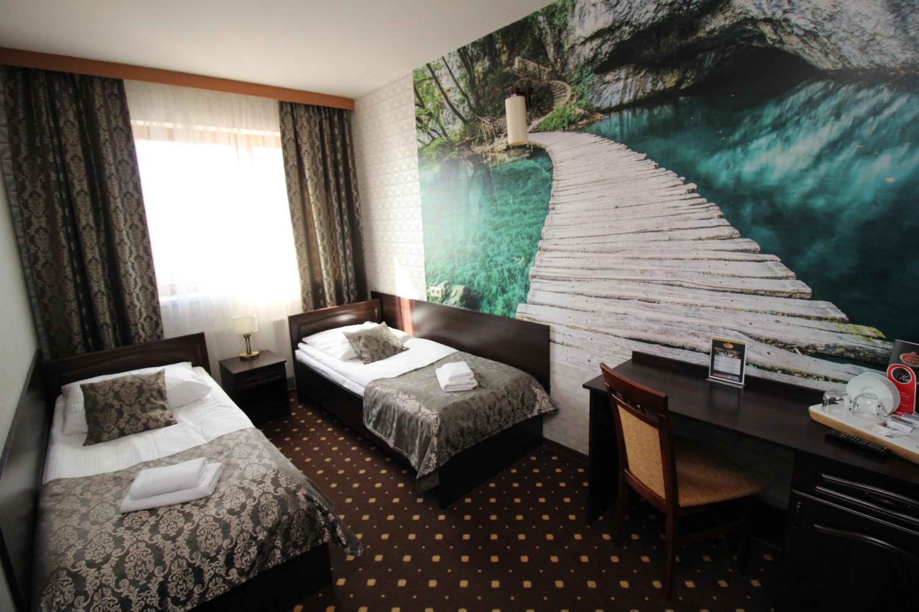 Twin Room - Photo 1