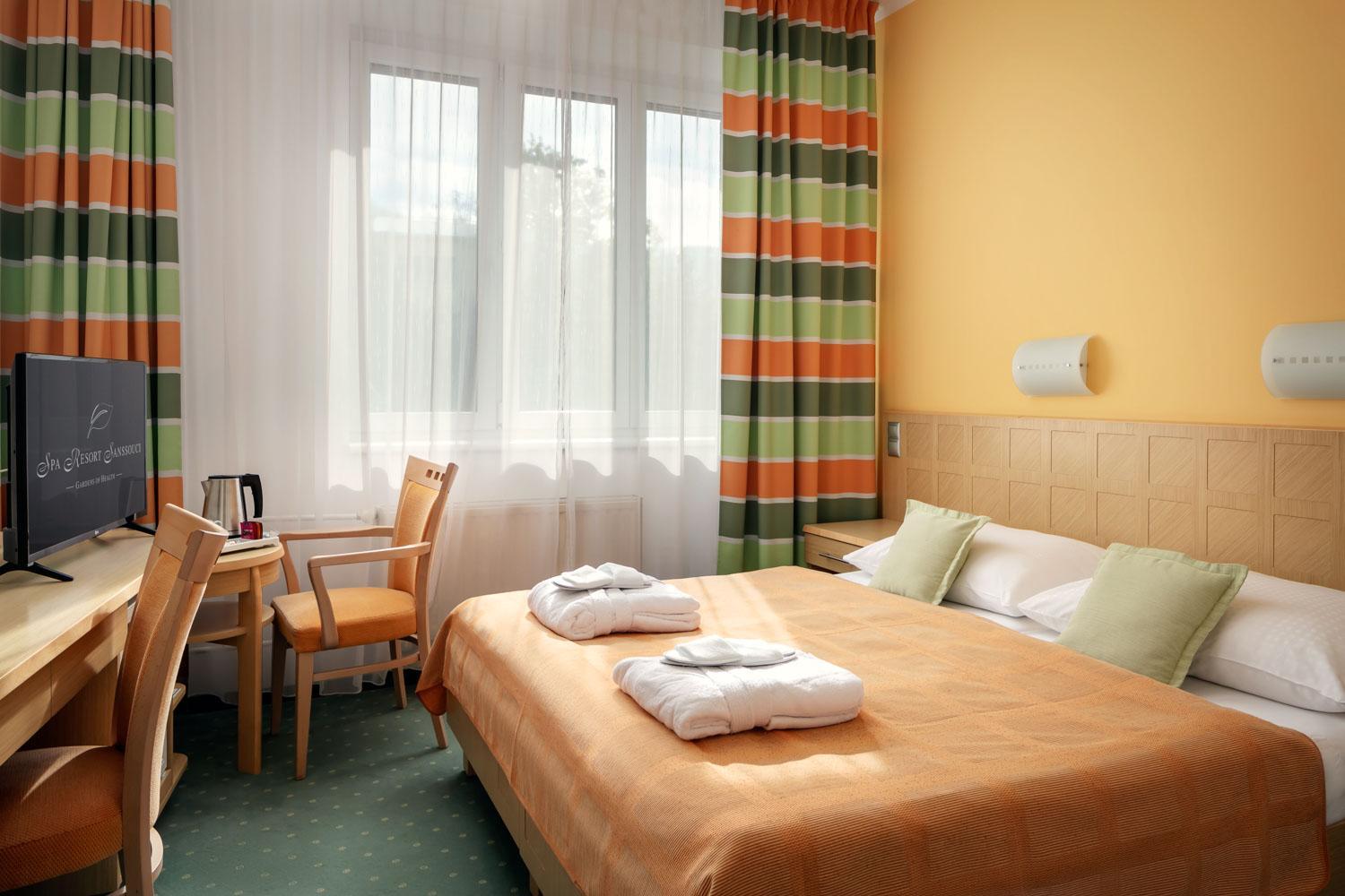 Double or Twin Room with Spa Package Classic photo 1