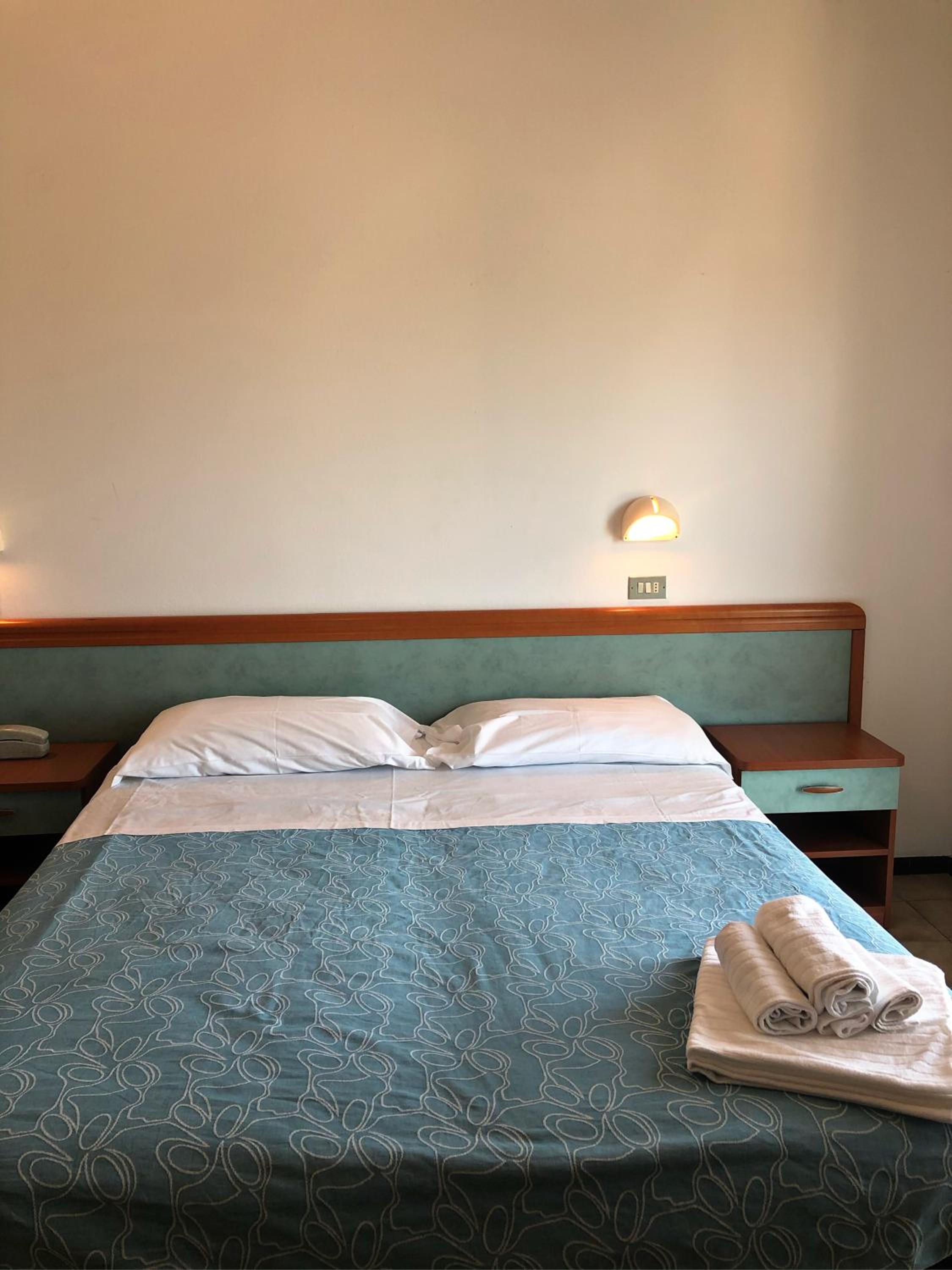 Double Room with Balcony - Photo 1