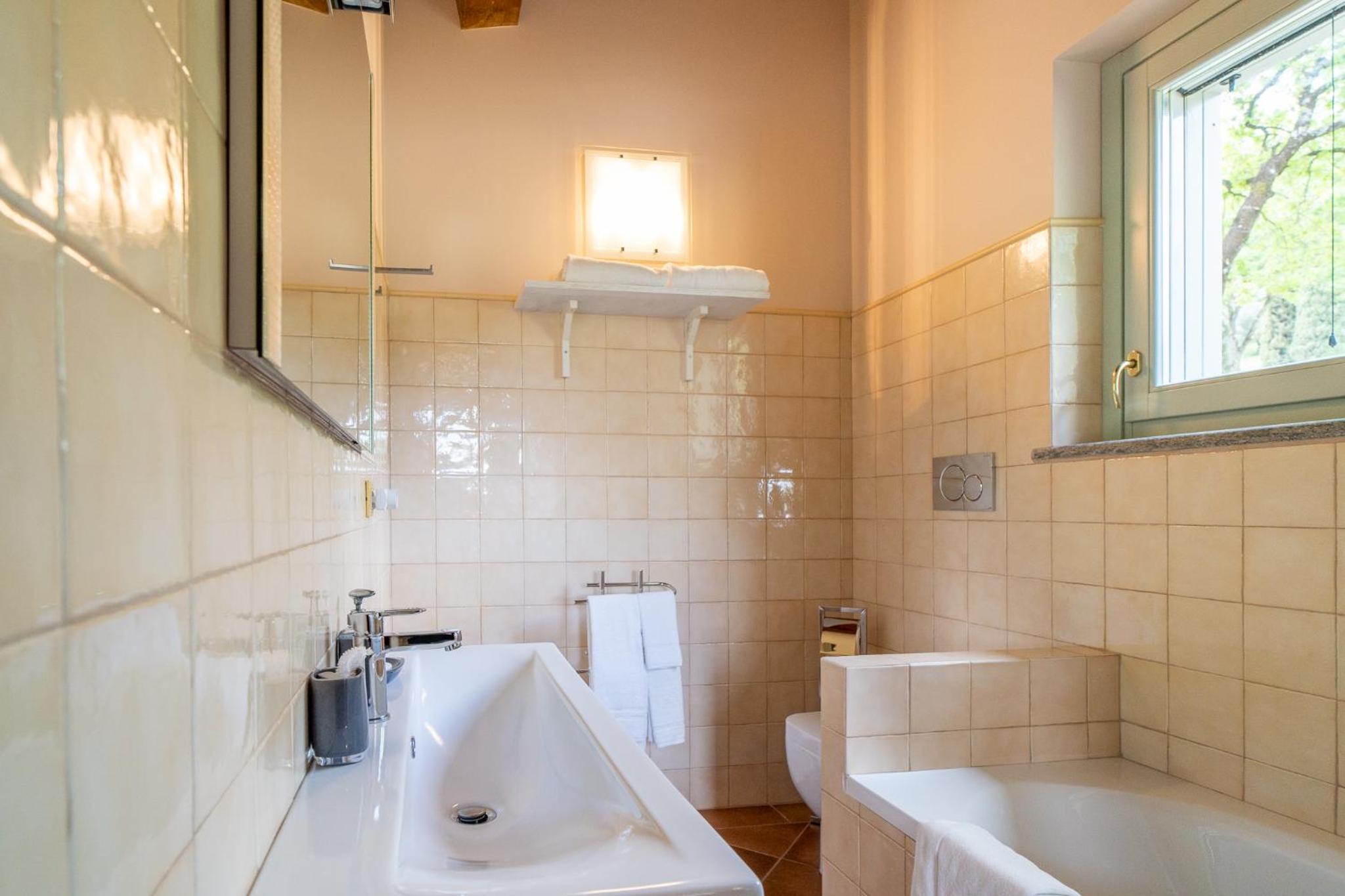 Double Room with Terrace - Photo 10