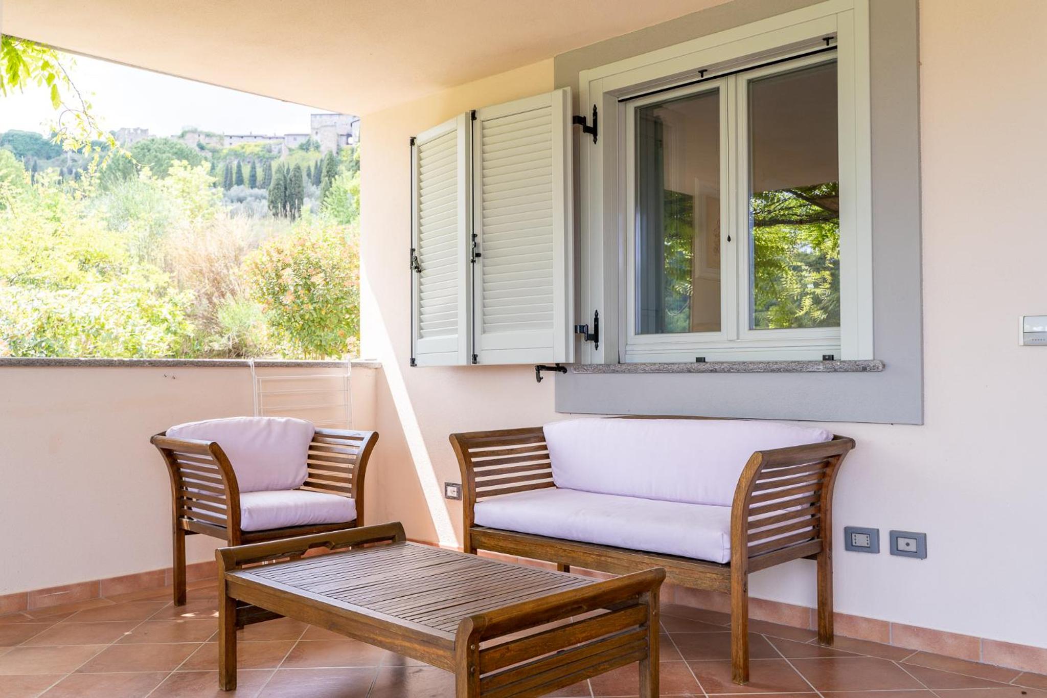 Double Room with Patio - Photo 7