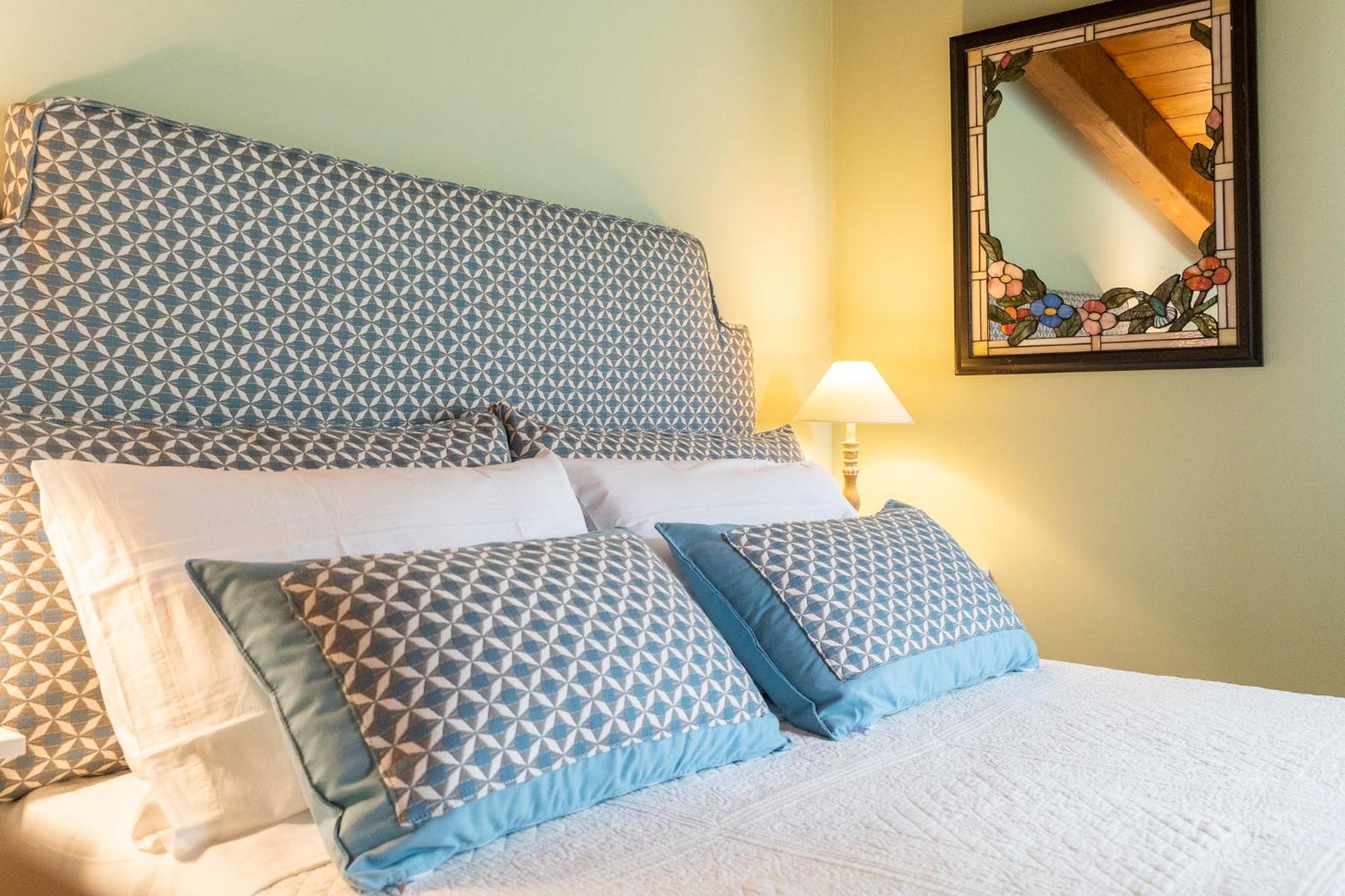 Queen Suite - Photo 1