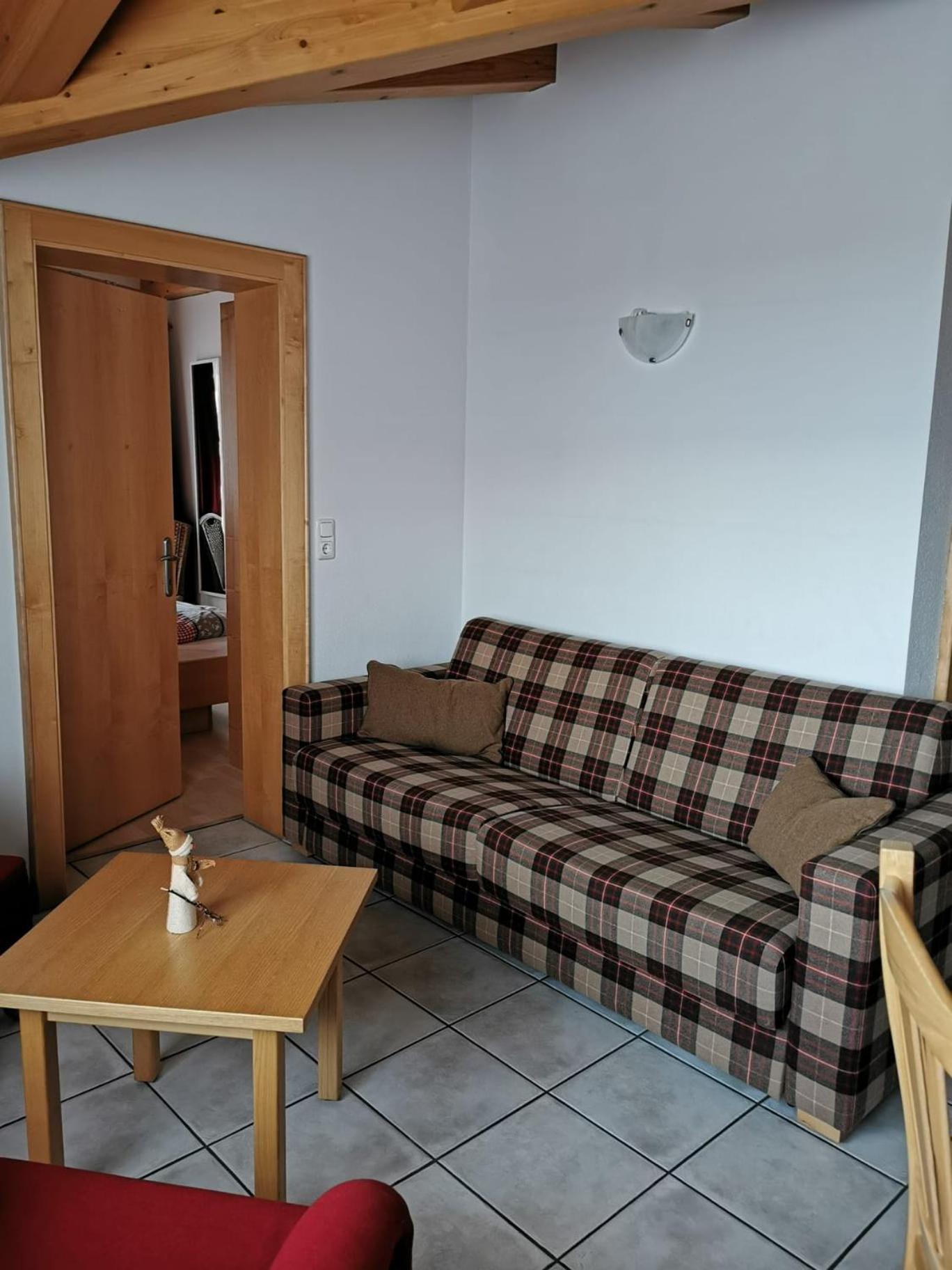 Two-Bedroom Apartment with Shower  photo 1
