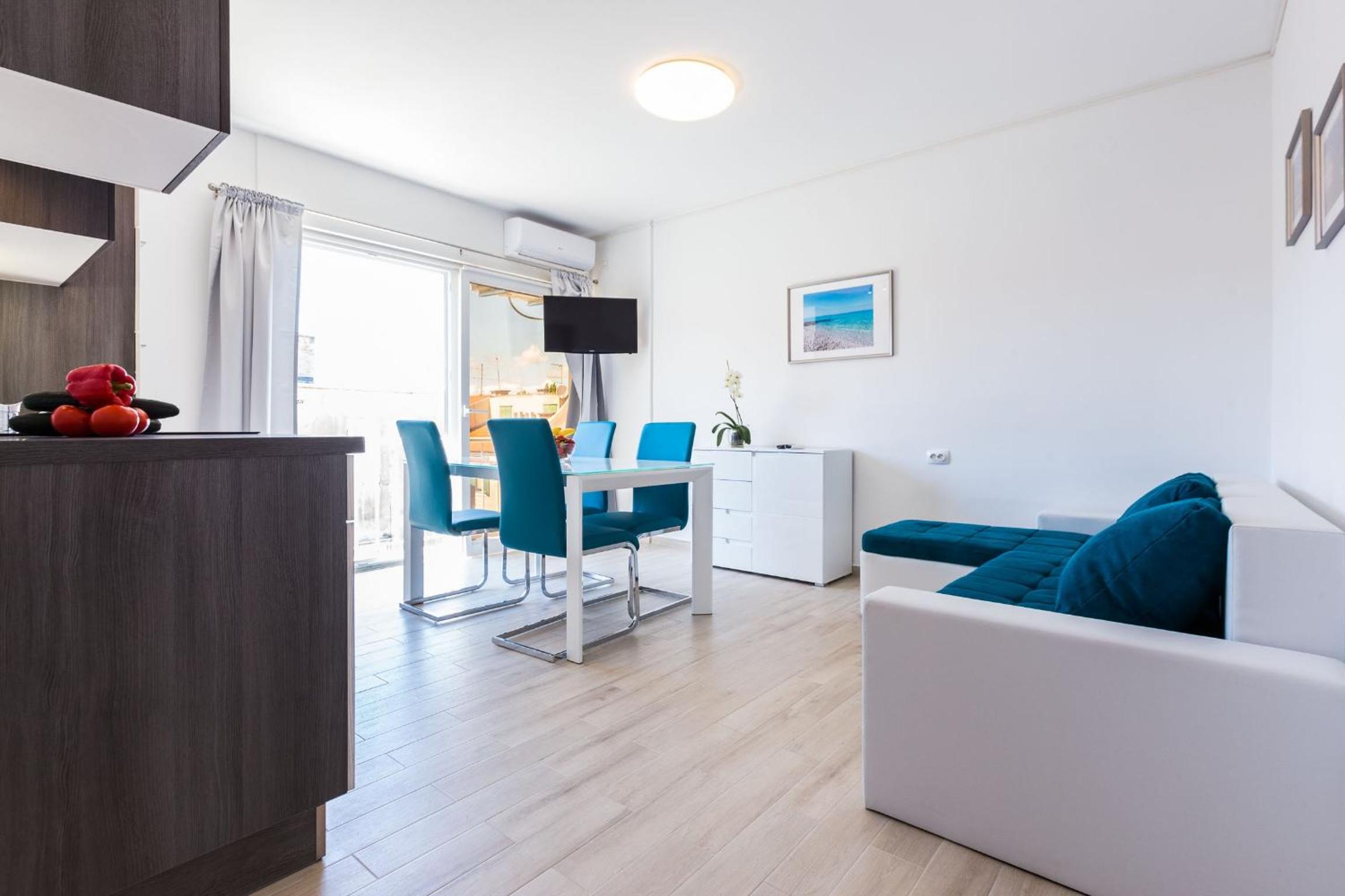 One-Bedroom Apartment - Photo 23