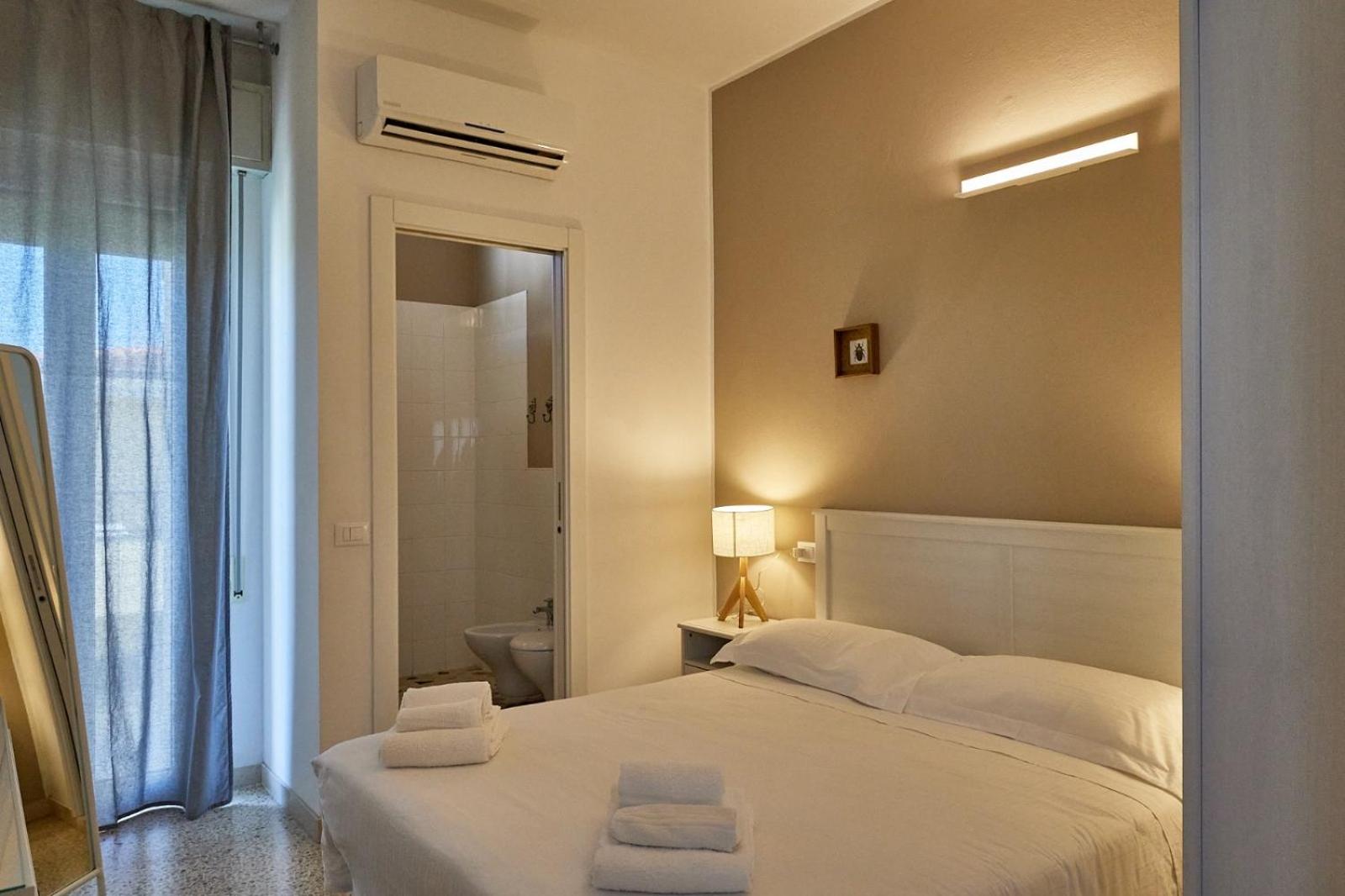 Standard Double Room - Photo 1