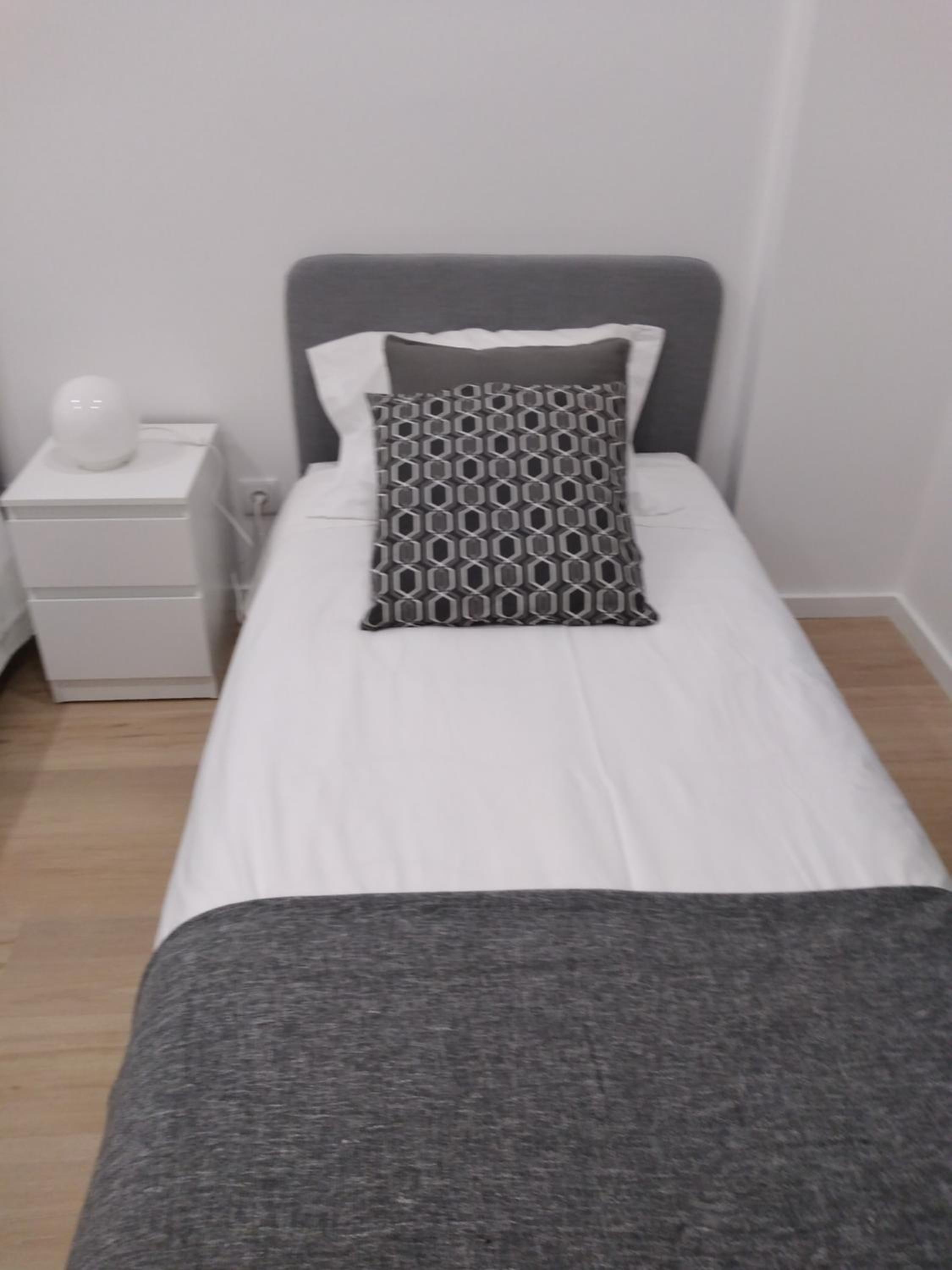 Two-Bedroom Apartment - Photo 29