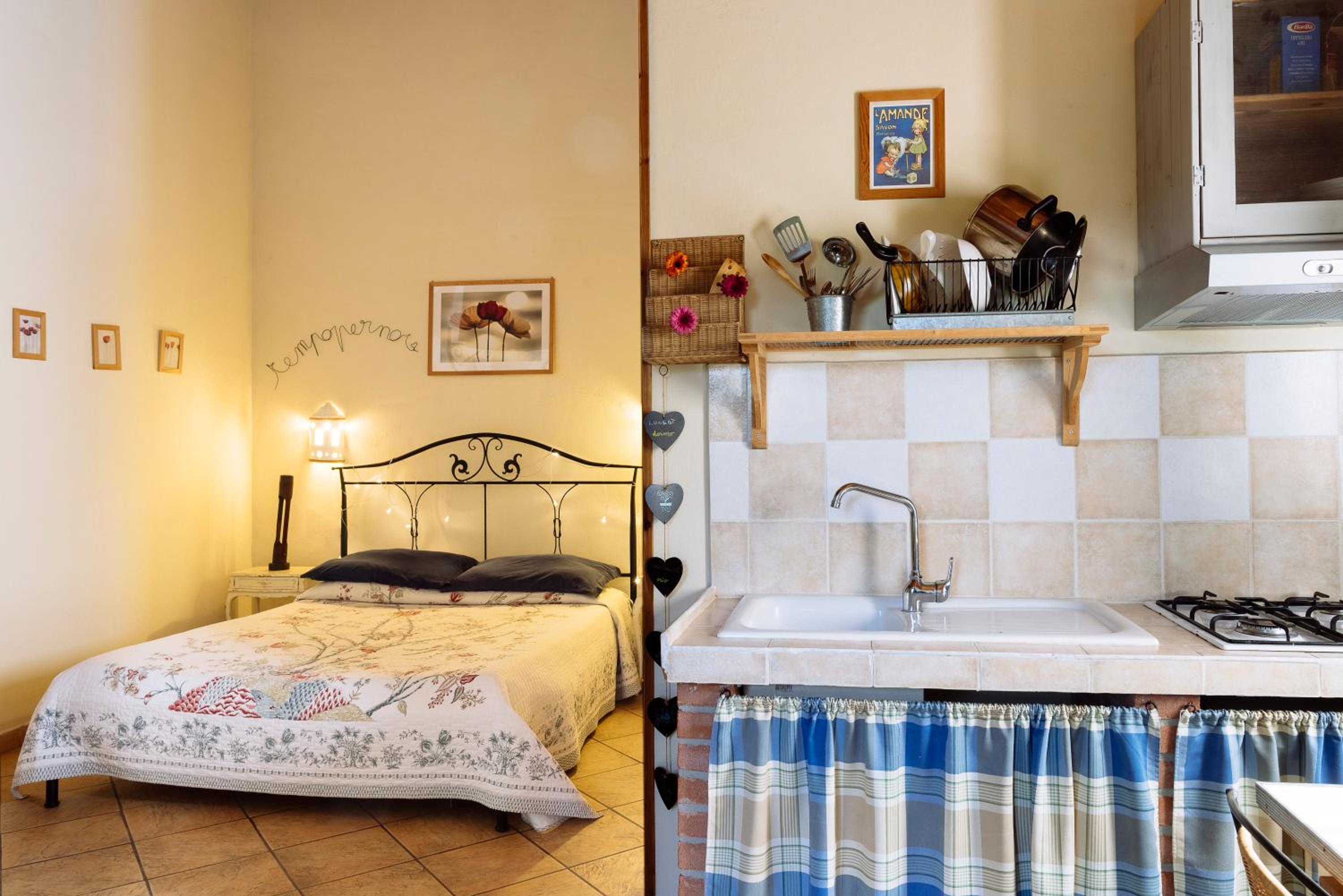 Double or Twin Room - Photo 11
