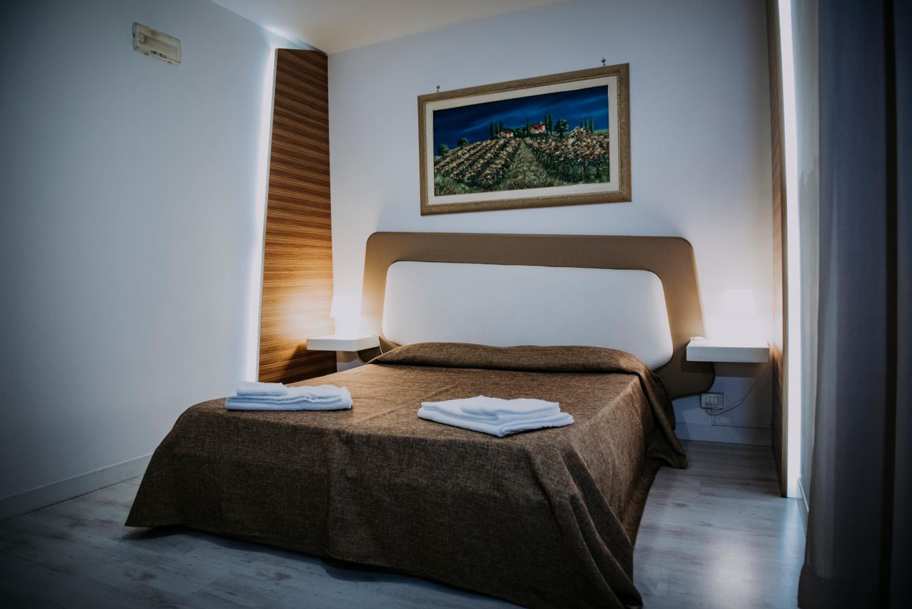 Deluxe Single Room