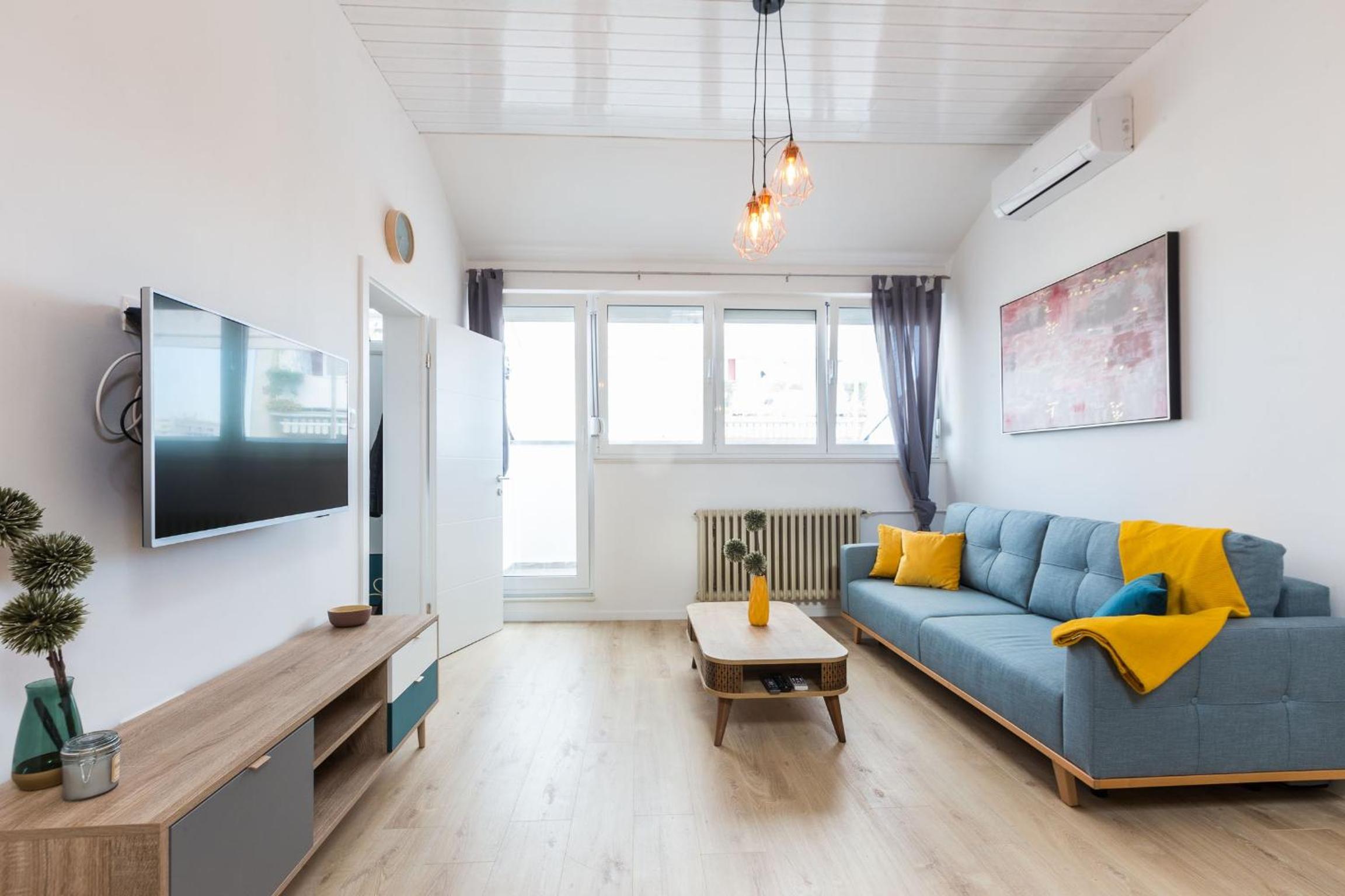One-Bedroom Apartment