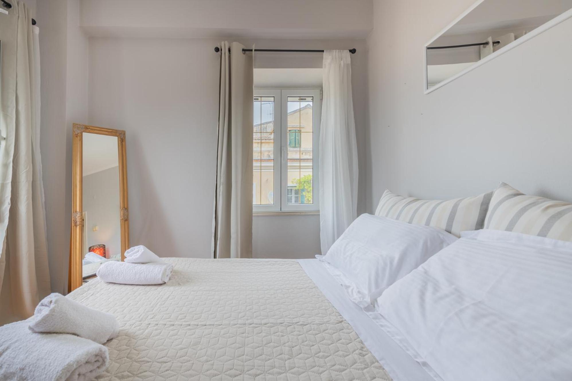 Two-Bedroom Apartment - Photo 16