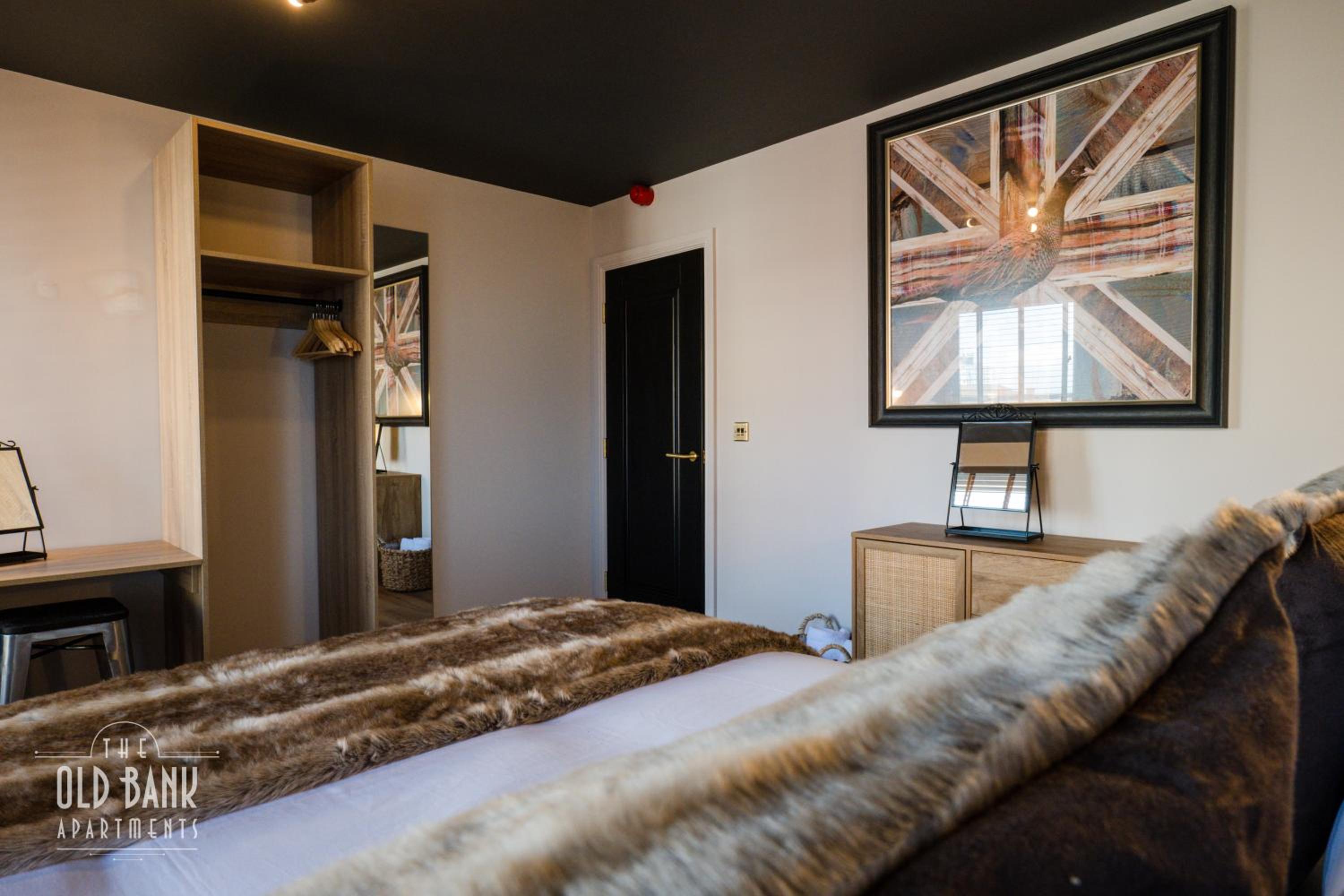Two-Bedroom Apartment - Photo 4