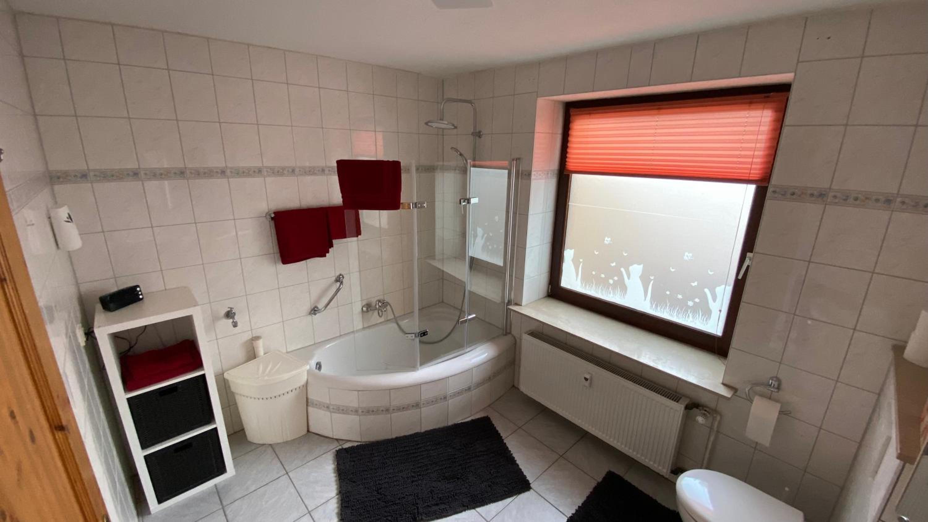 One-Bedroom Apartment - Photo 36
