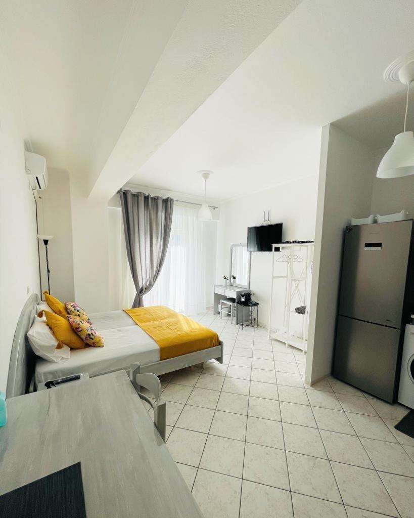 One-Bedroom Apartment - Photo 10