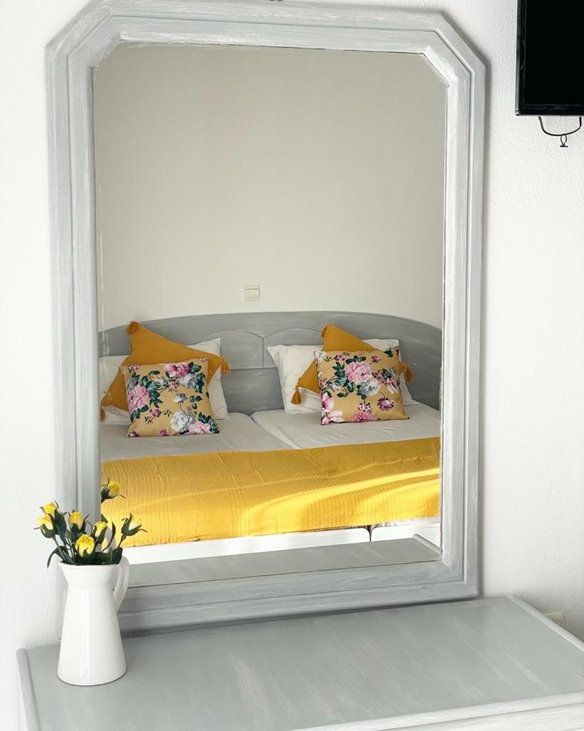 One-Bedroom Apartment - Photo 9