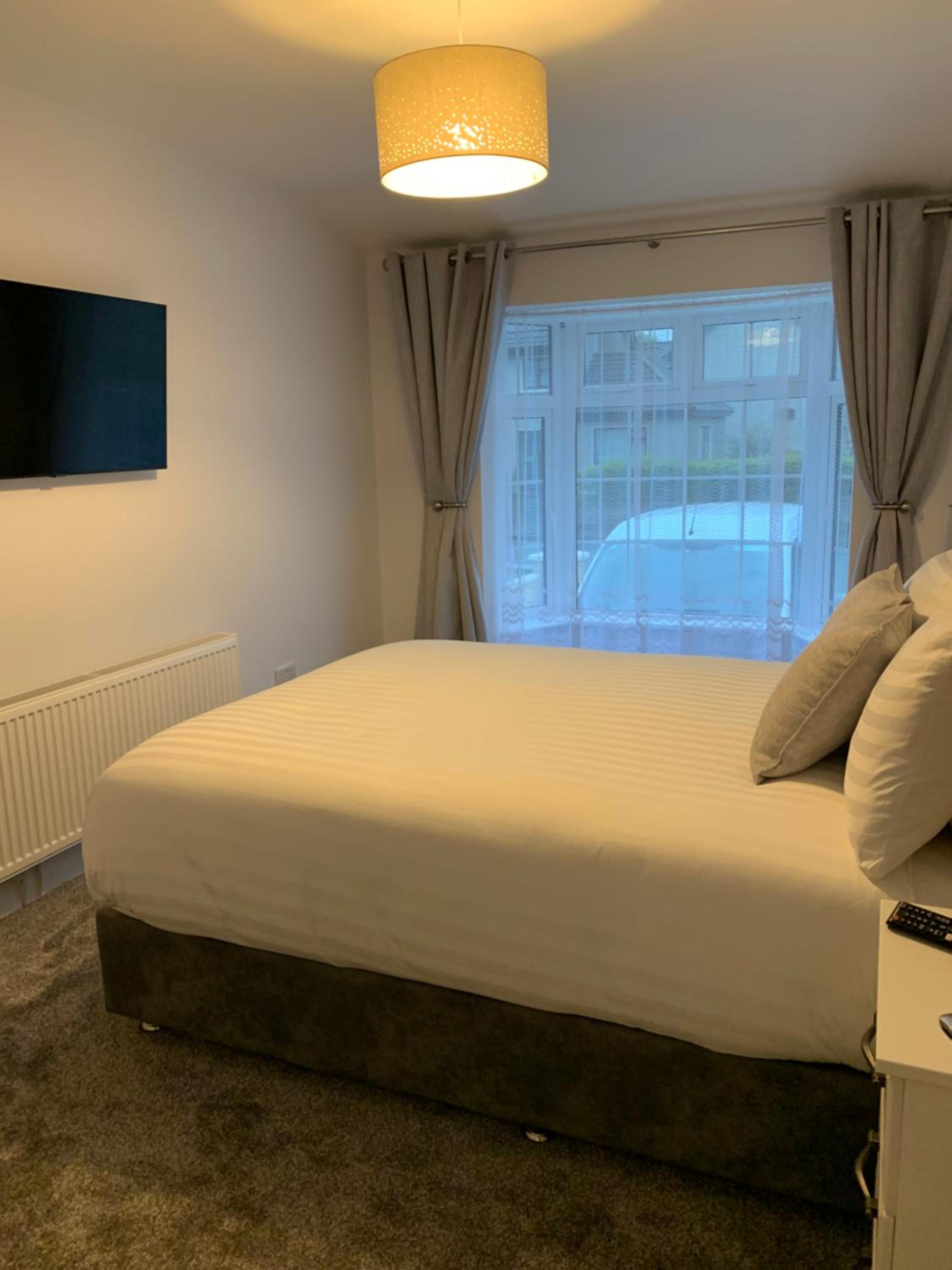 One-Bedroom Apartment - Photo 8