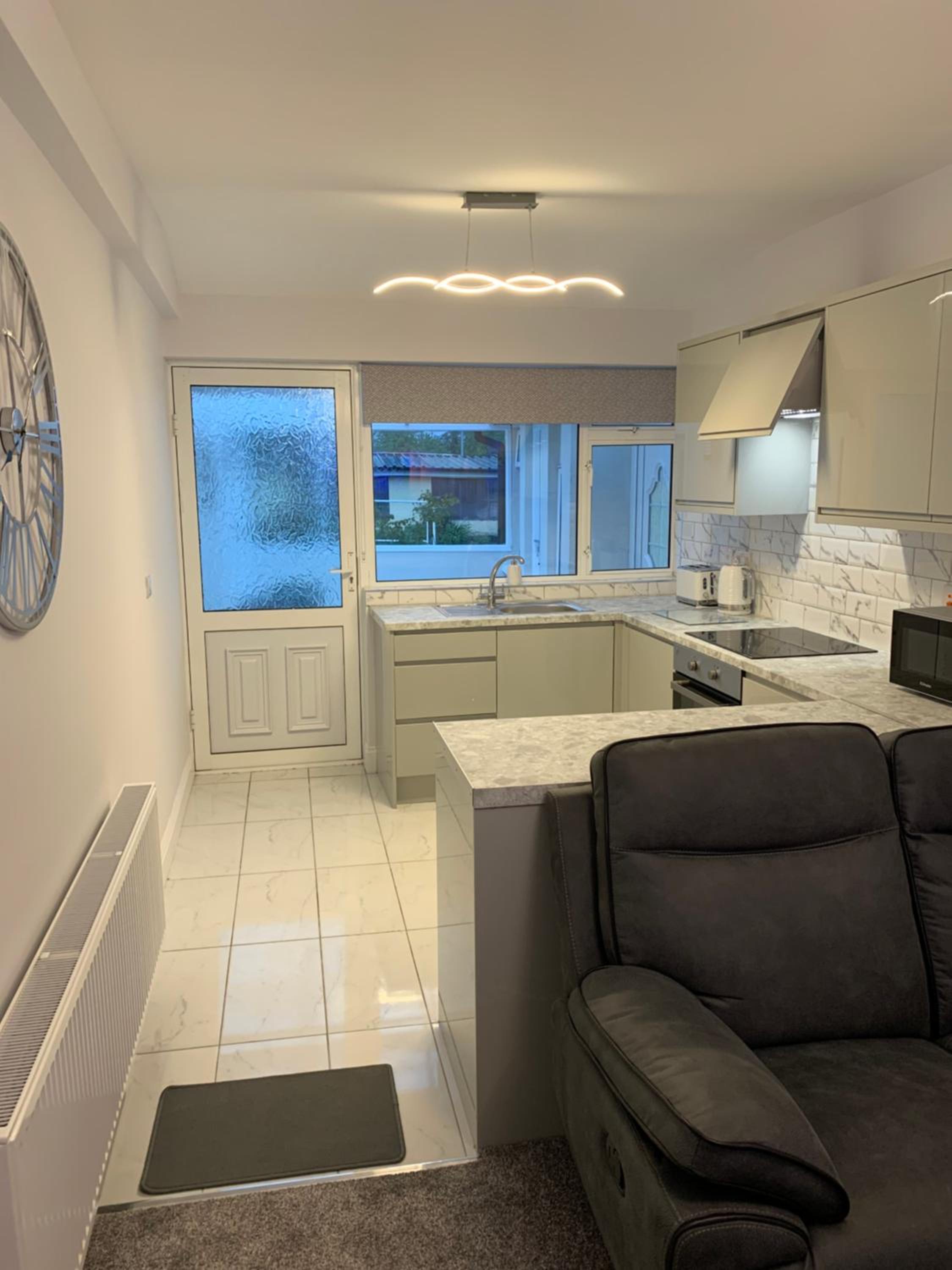 One-Bedroom Apartment - Photo 10