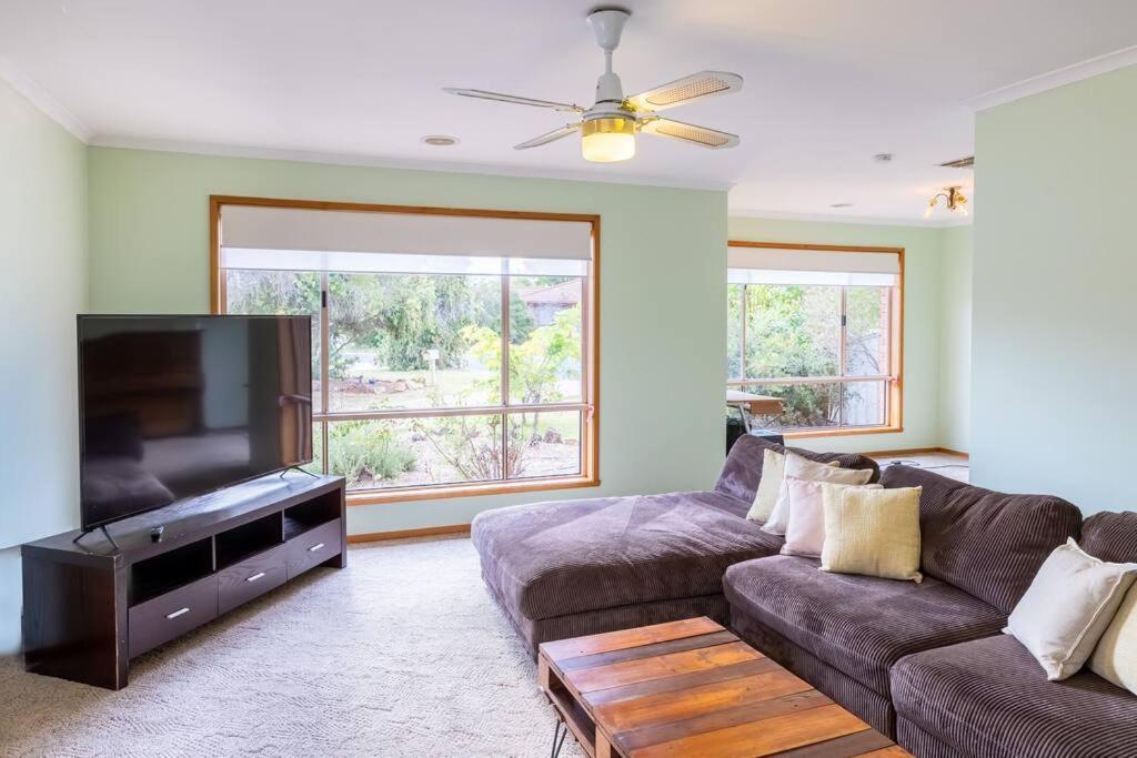 Four-Bedroom House photo 2