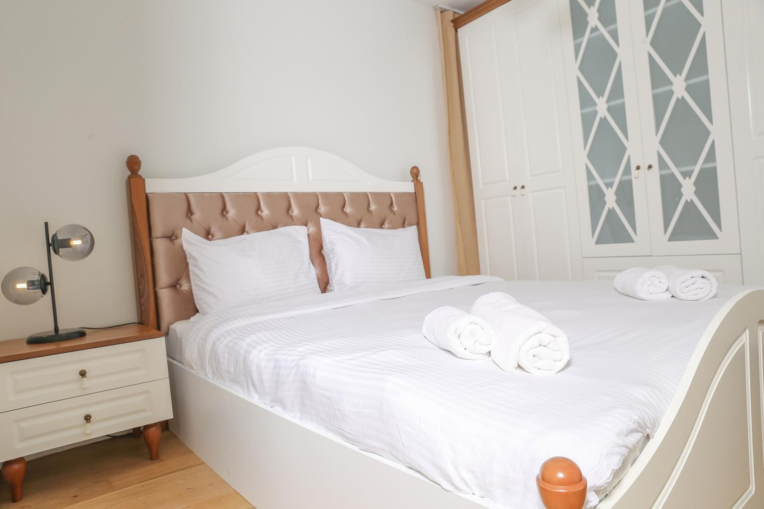 One-Bedroom House photo 1