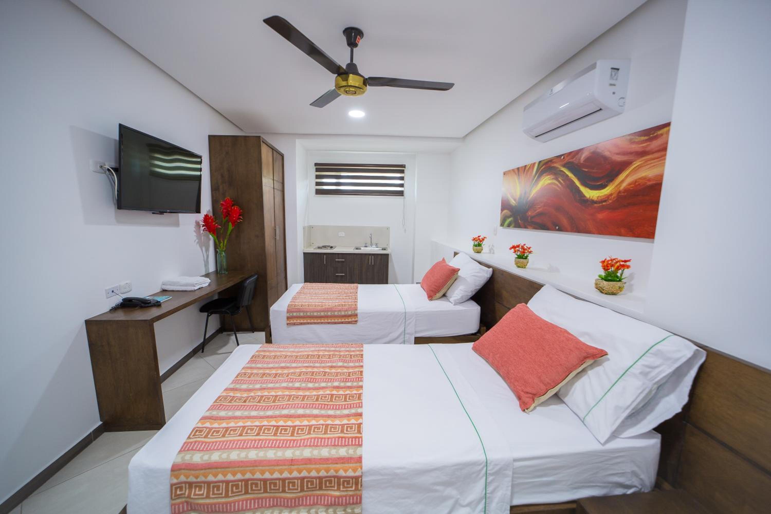 Economy Quadruple Room photo 3
