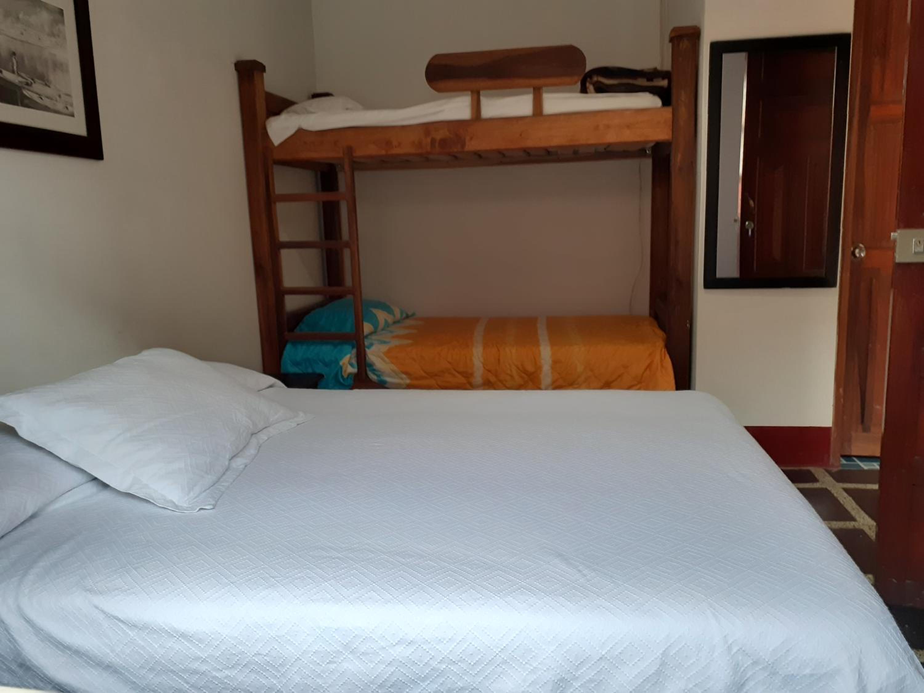 Double Room with Private Bathroom photo 2