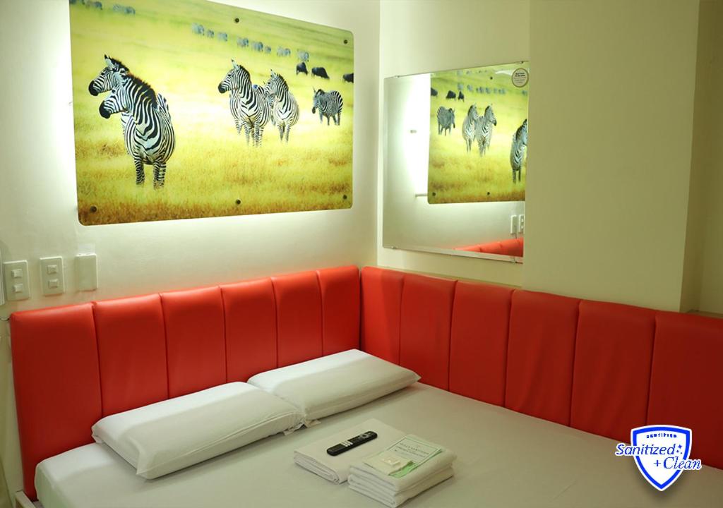 Family Room - Photo 4
