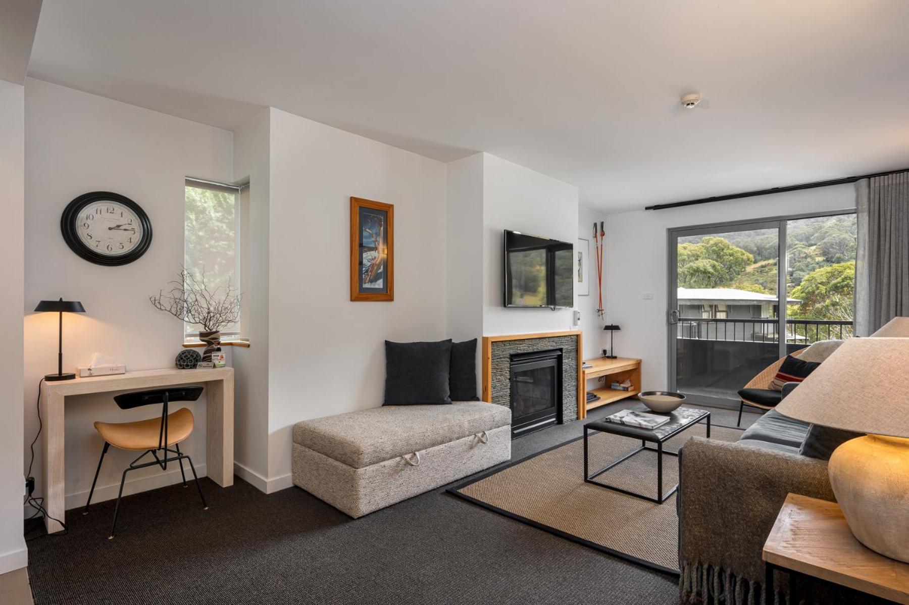 One-Bedroom Apartment - 5 night min
