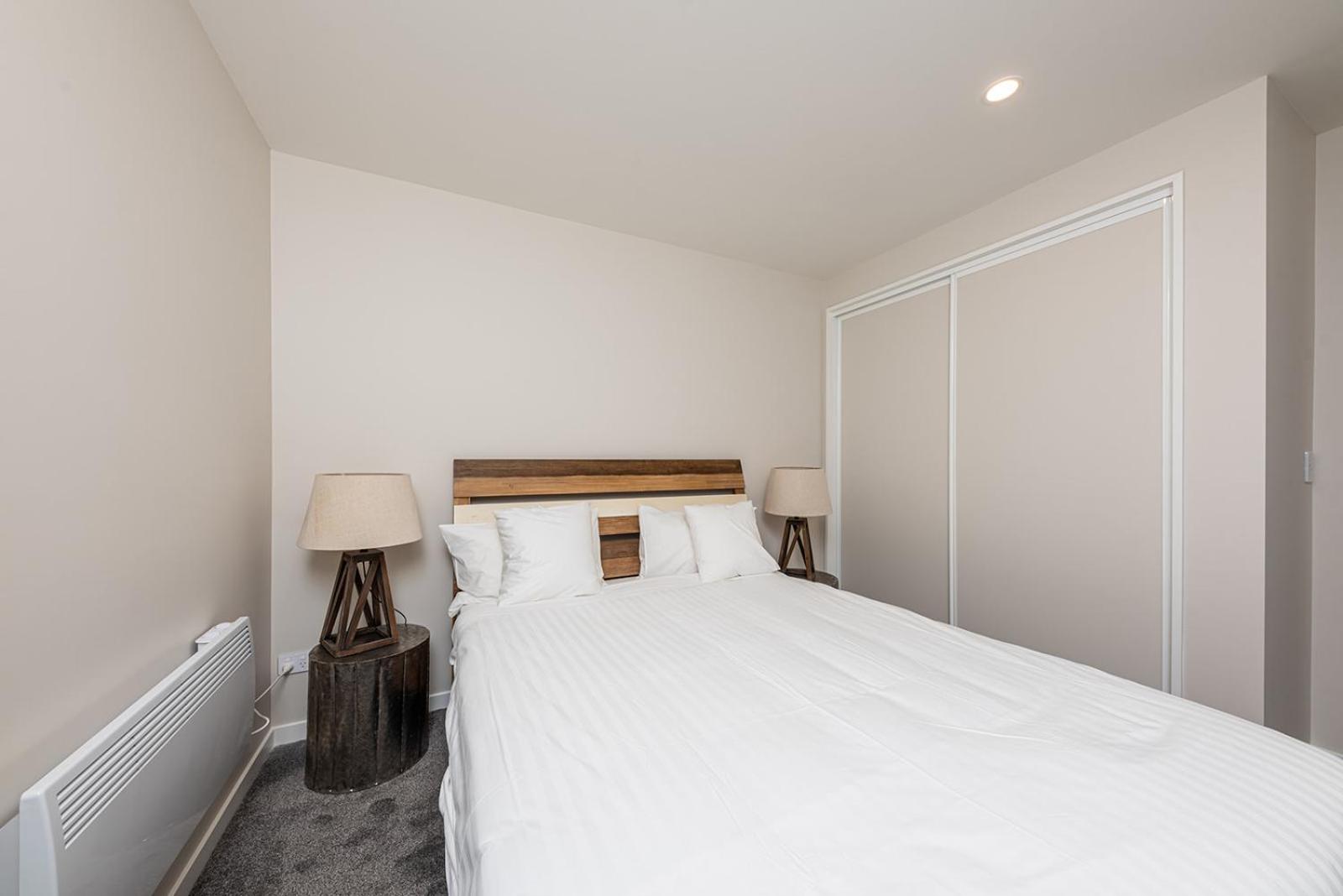 Four-Bedroom House - Photo 8
