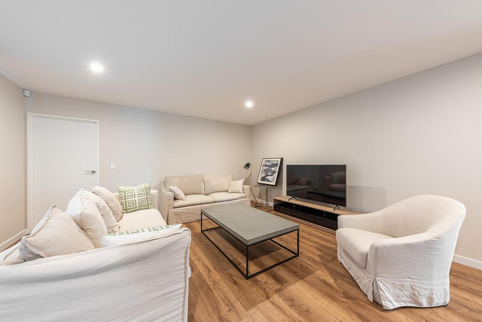 Four-Bedroom House - Photo 20