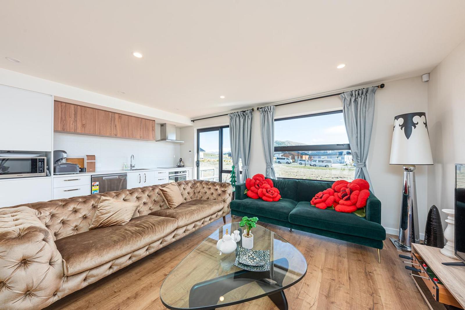 Three-Bedroom House - Photo 1