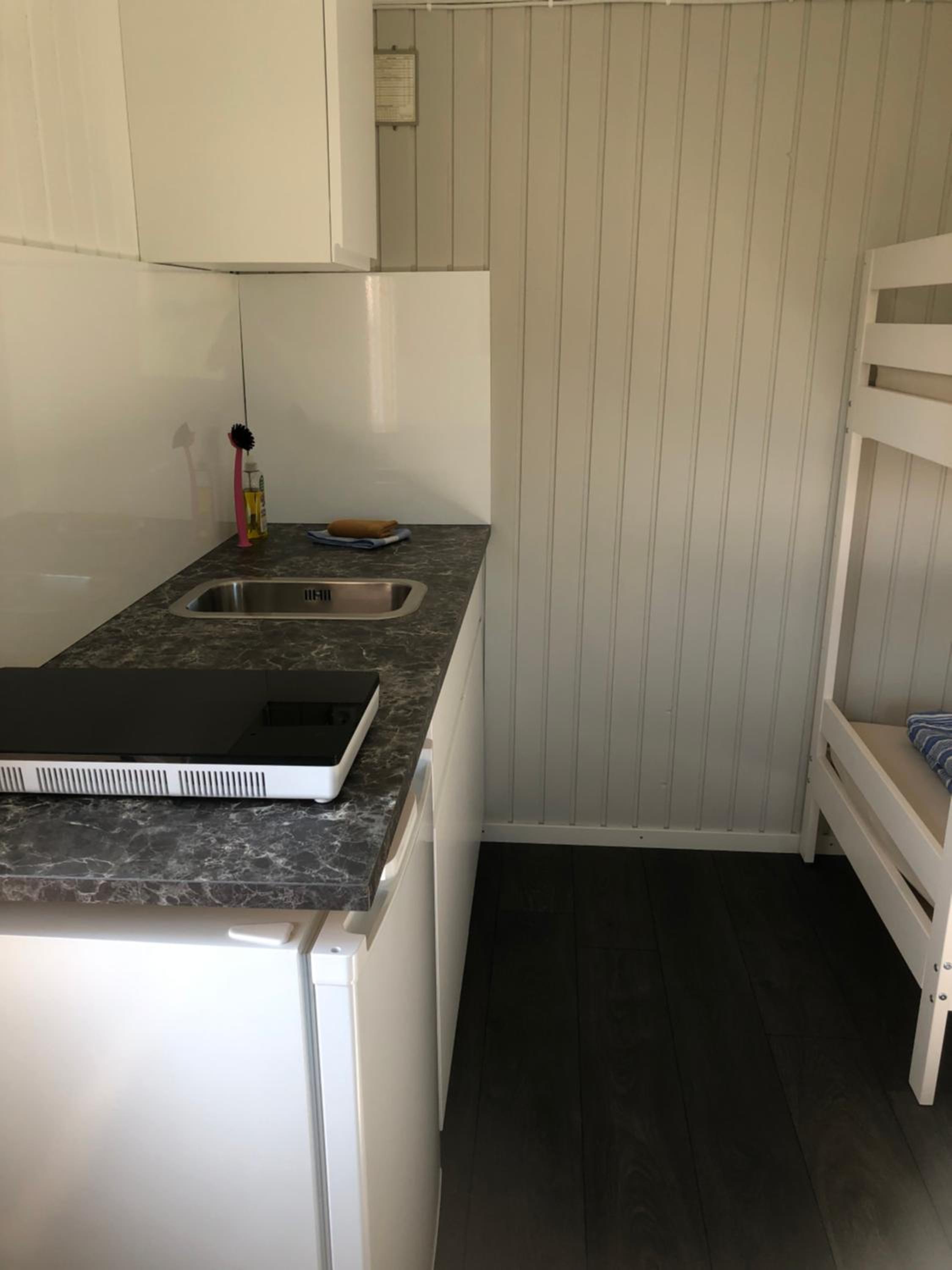 Mobile Home - Photo 12
