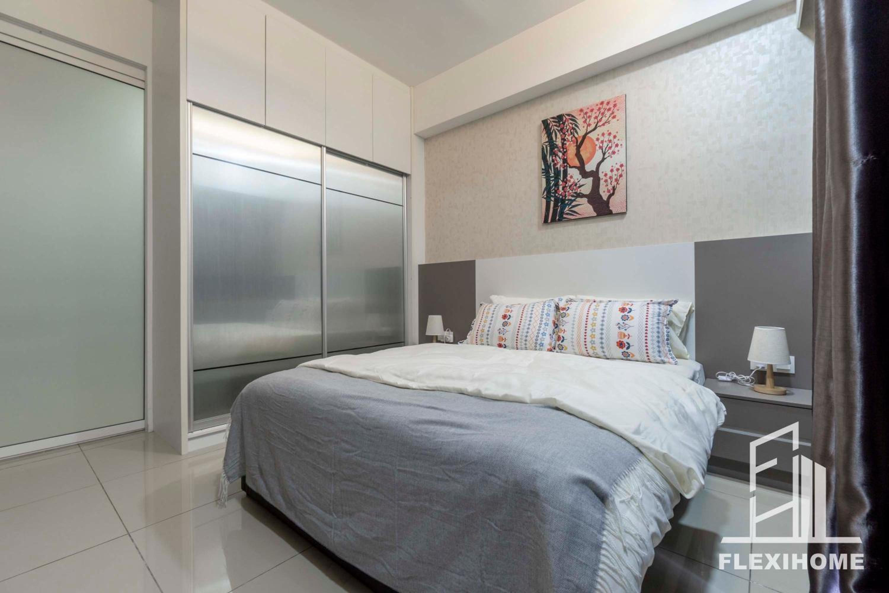 One-Bedroom Apartment photo 2