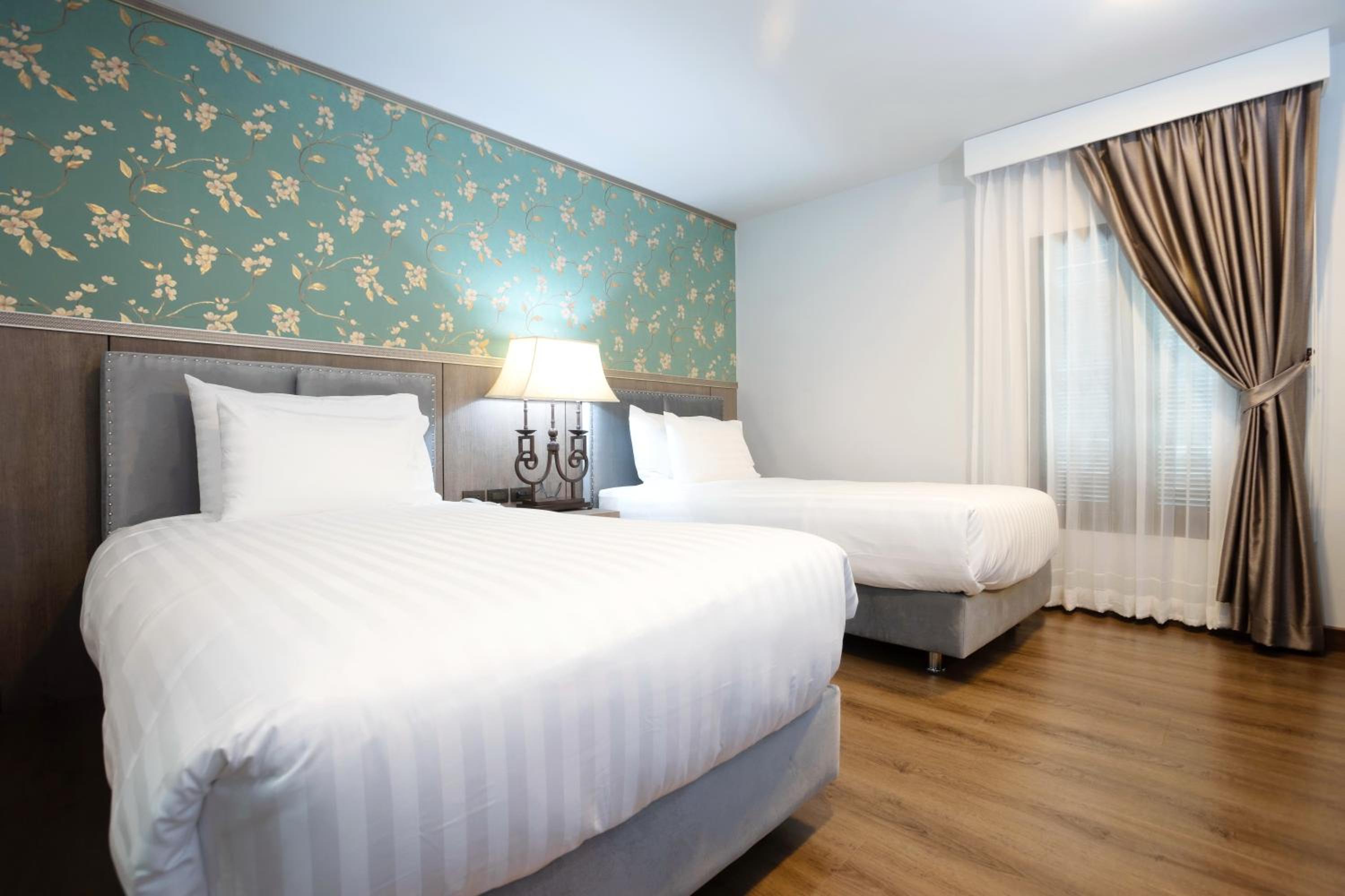 Superior Twin Room - Photo 12