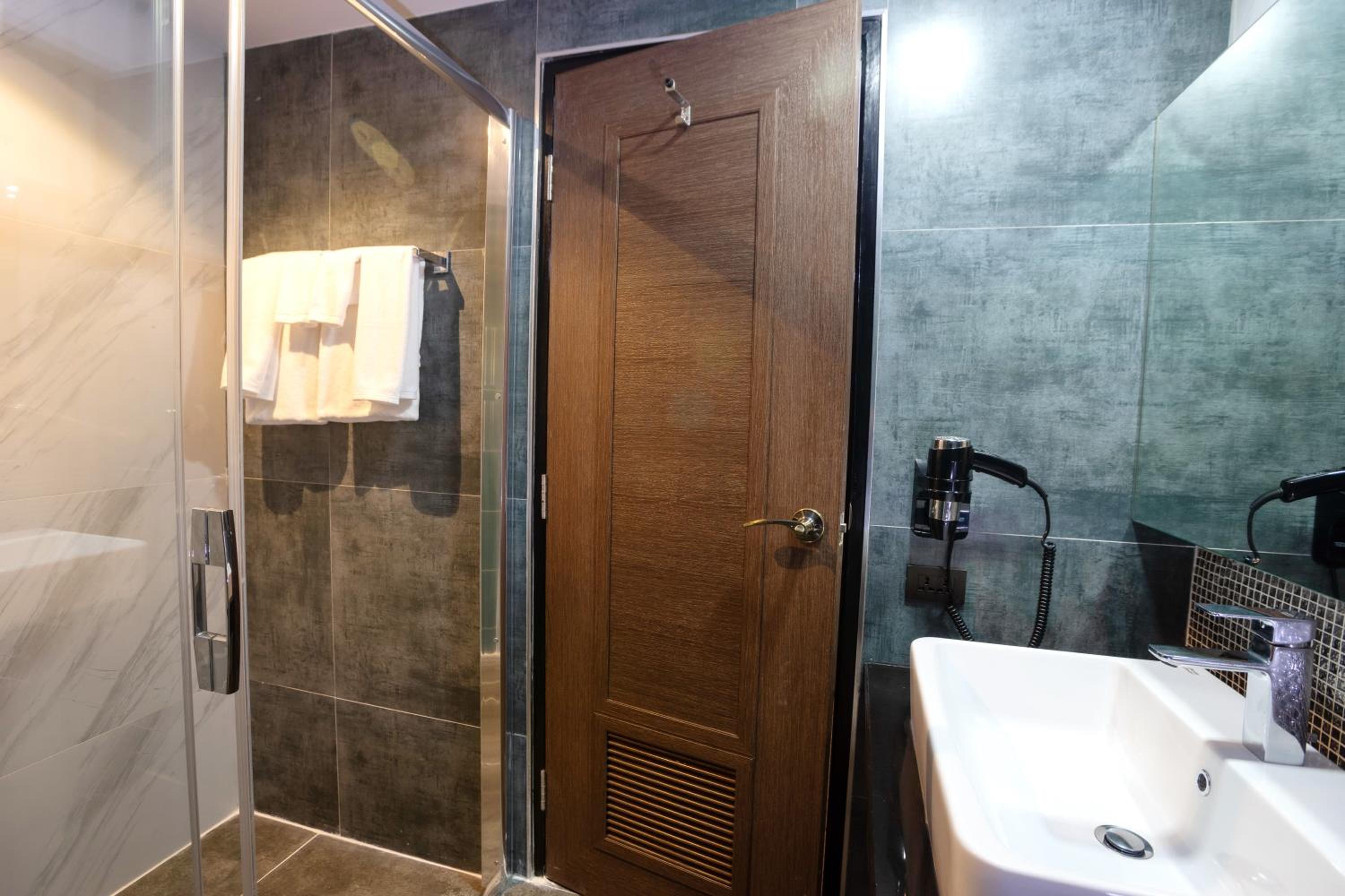 Superior Twin Room - Photo 9