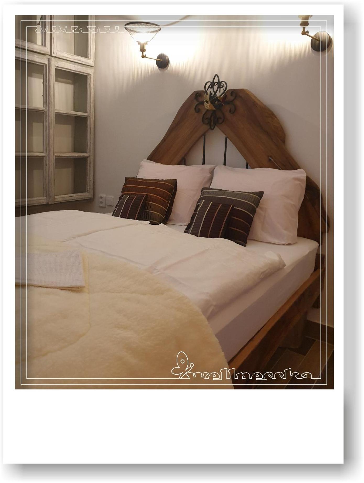 Two-Bedroom House - Photo 25