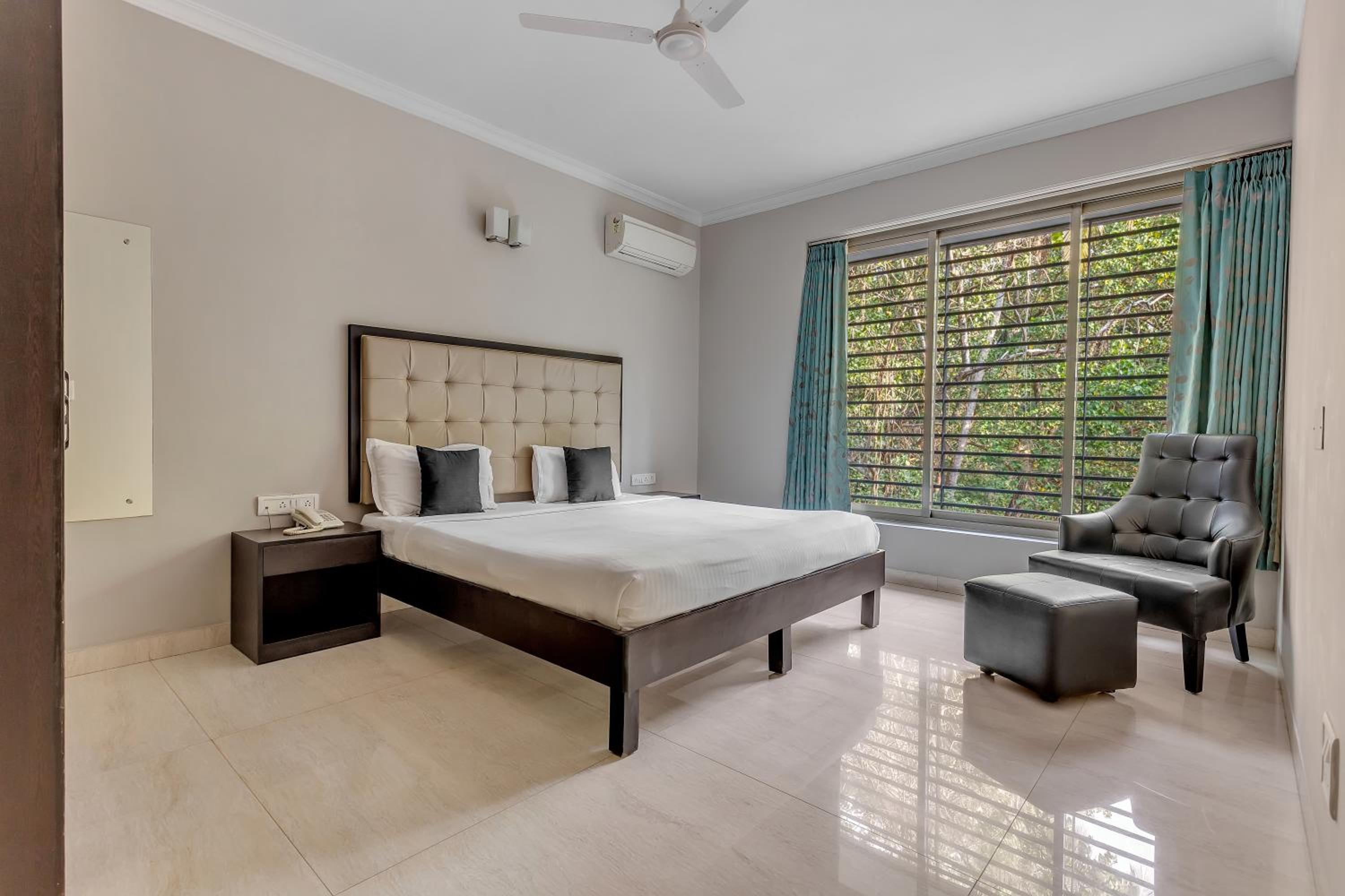 Executive Suite With Balcony