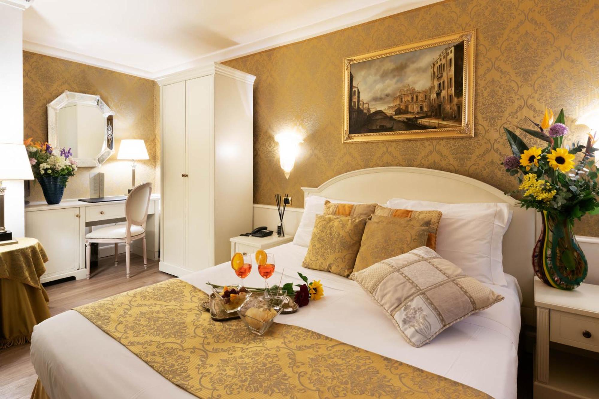 Classic Double Room - Photo 2