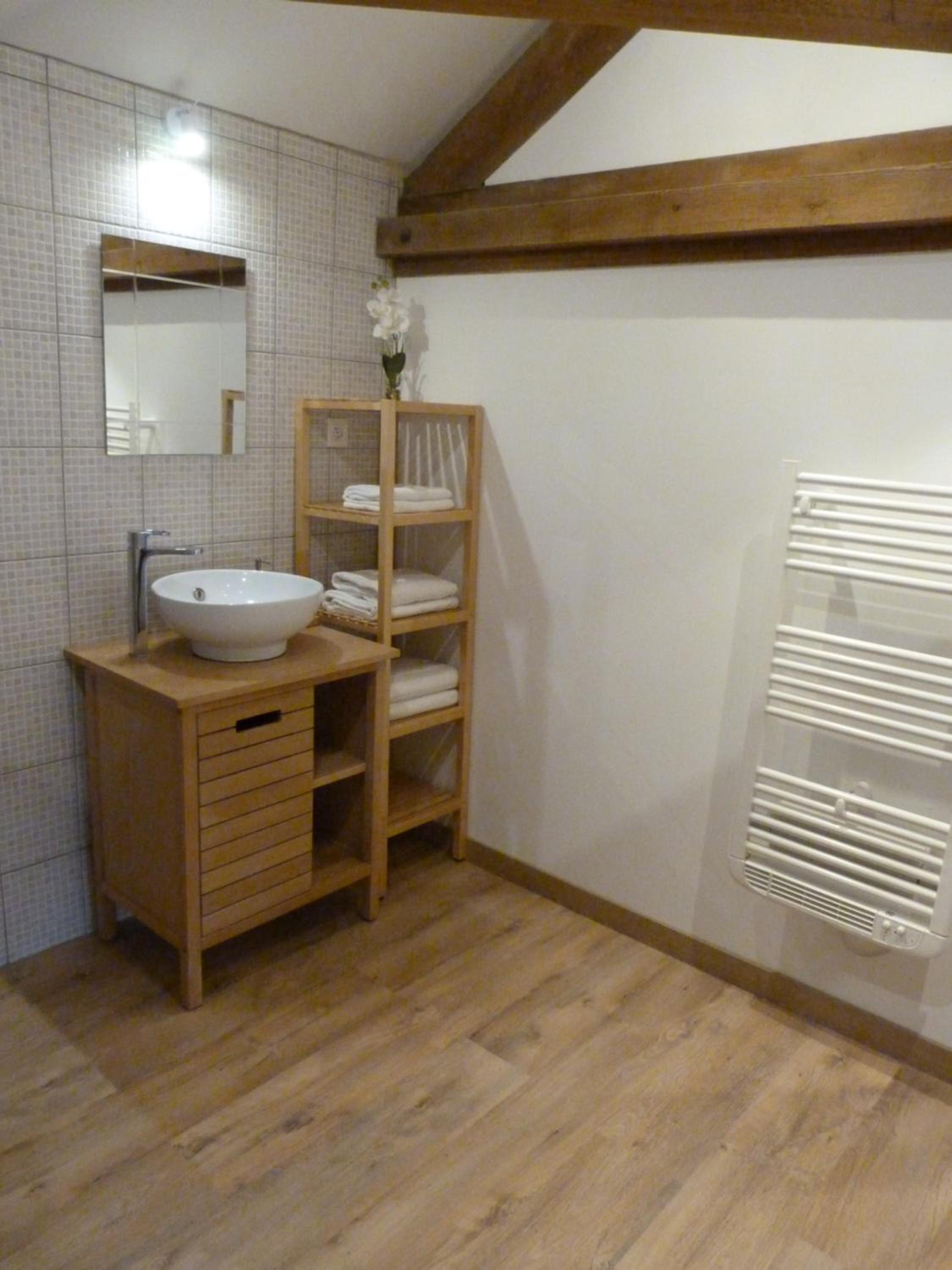 Deluxe Double Room with Shower