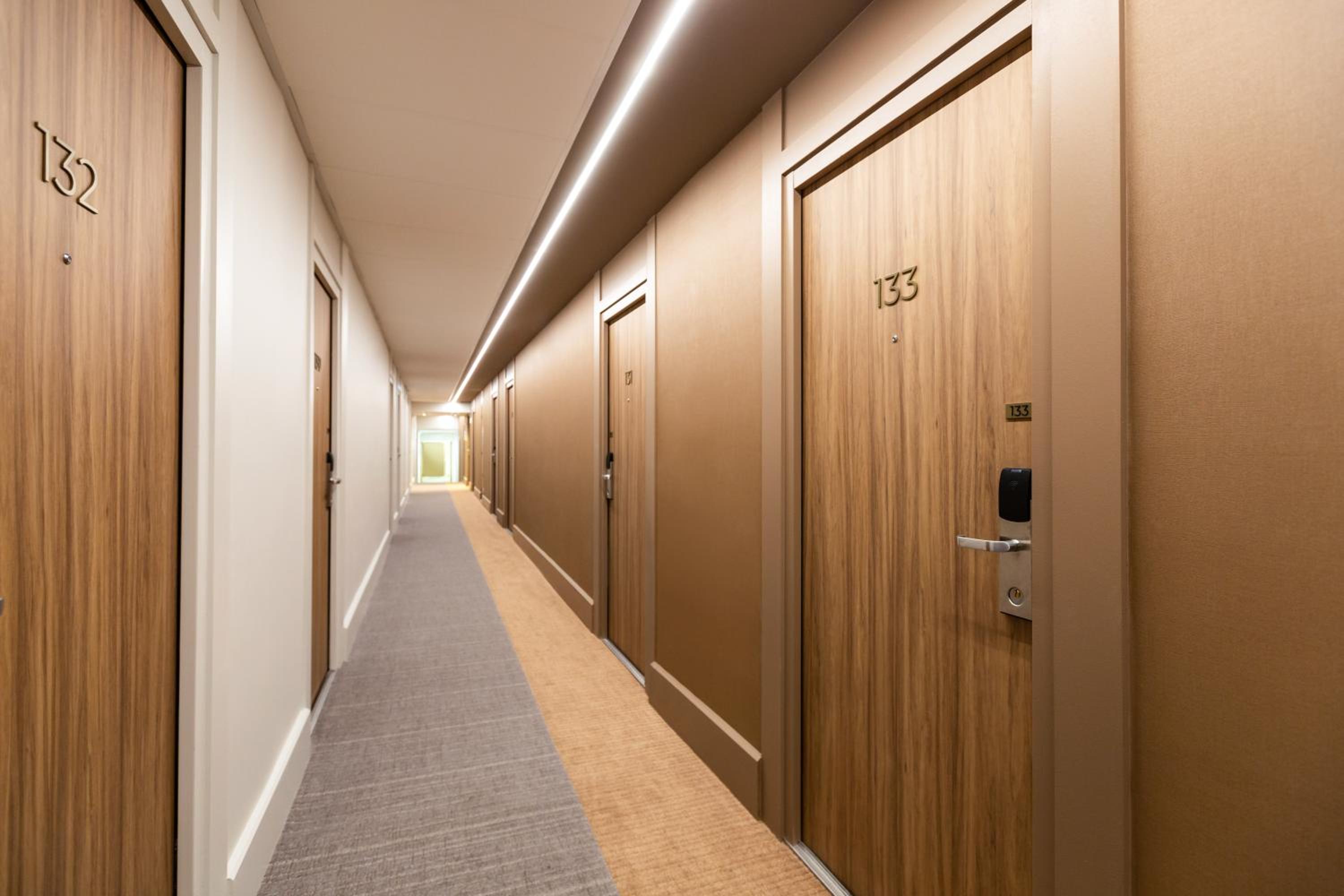 Superior Room with 1 Double Bed and 1 Sofa Bed - Photo 8