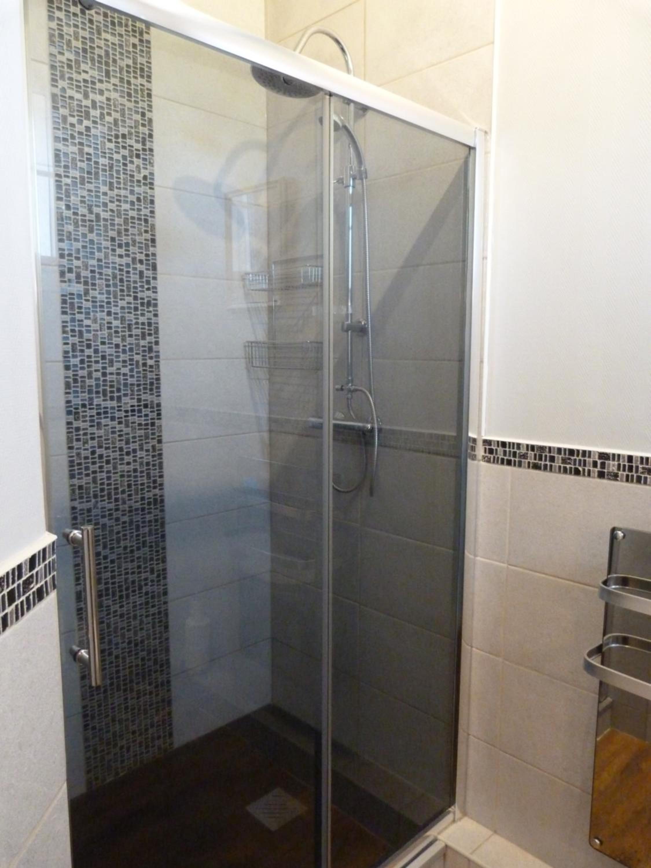 Deluxe King Room photo 2
