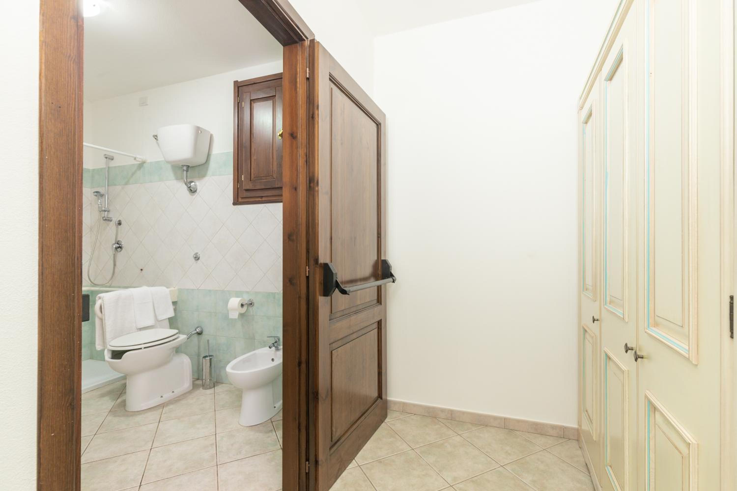 Classic Triple Room photo 3